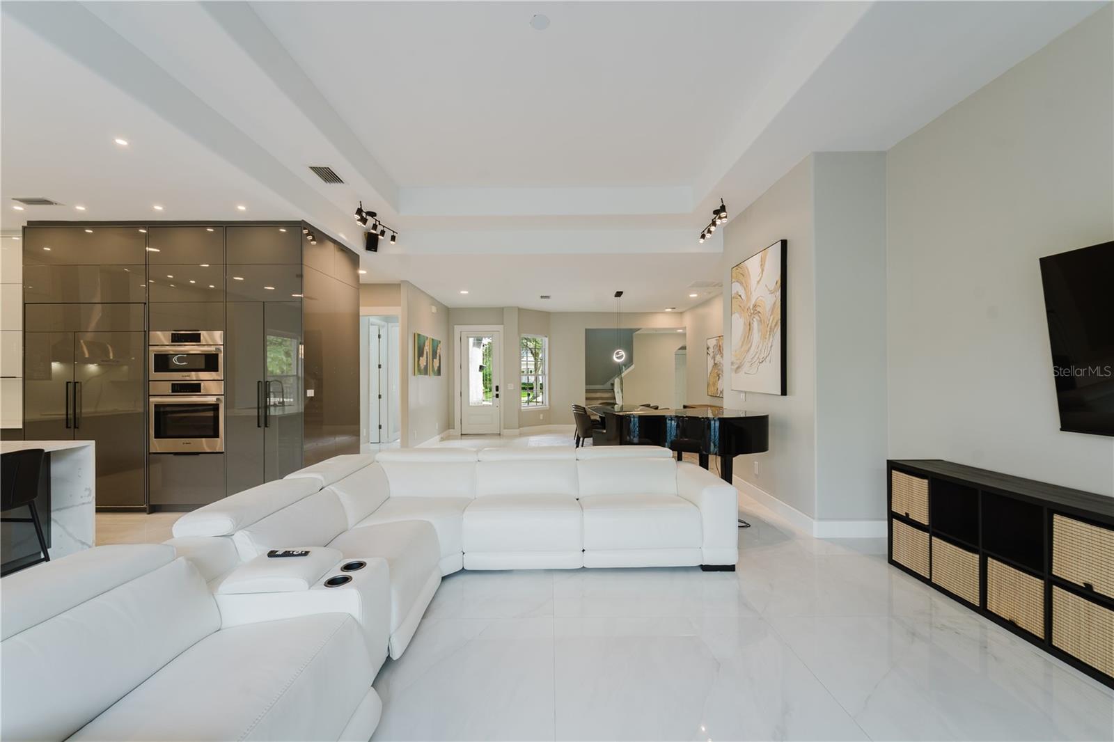 Image 9 of 49 For 1361 Whitney Isles Drive