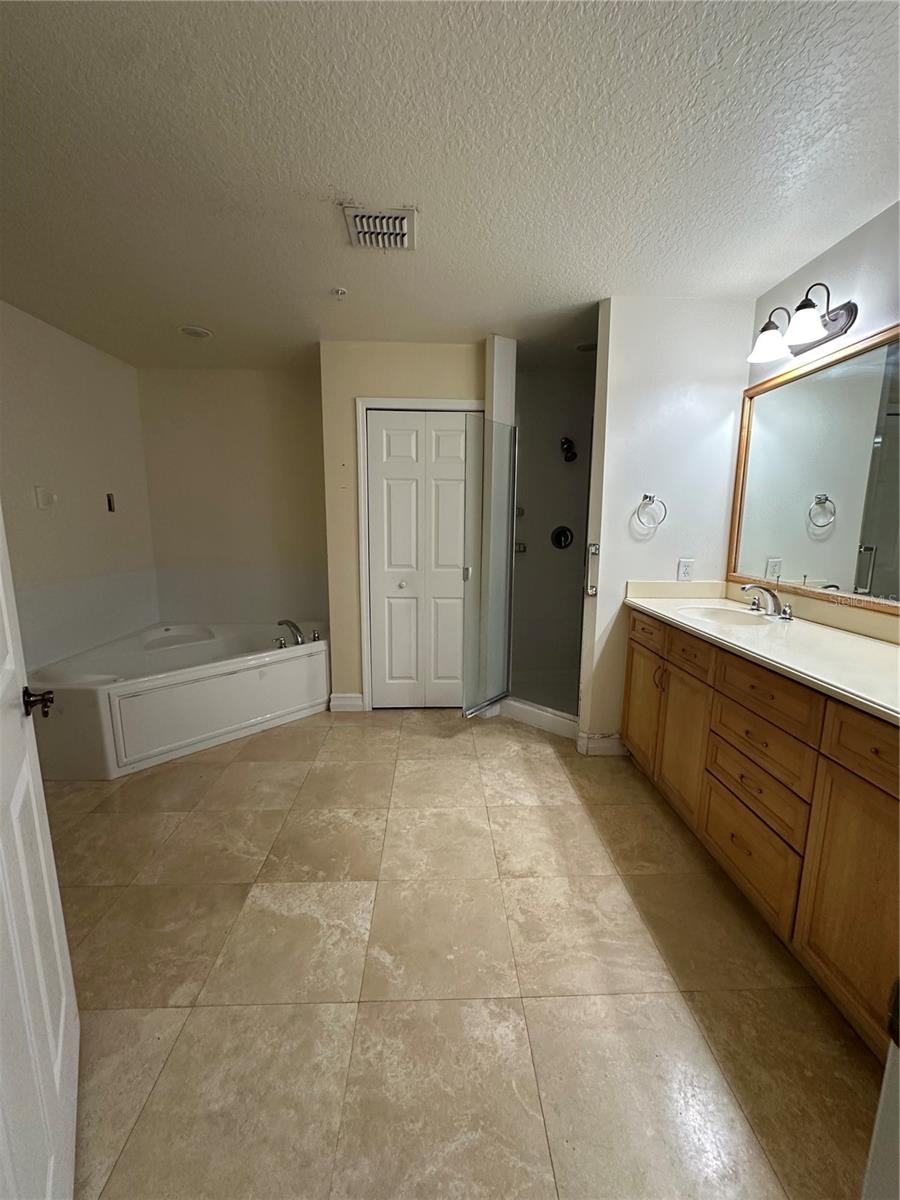 Image 19 of 27 For 6312 Buford Street 301