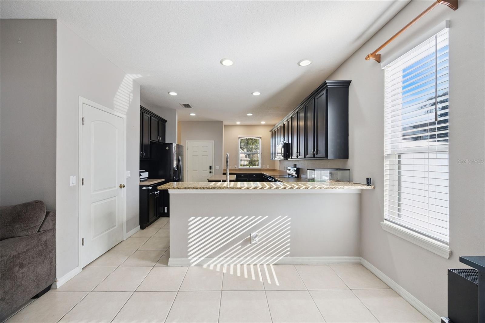 Image 9 of 42 For 1016 Parkside Pointe Boulevard