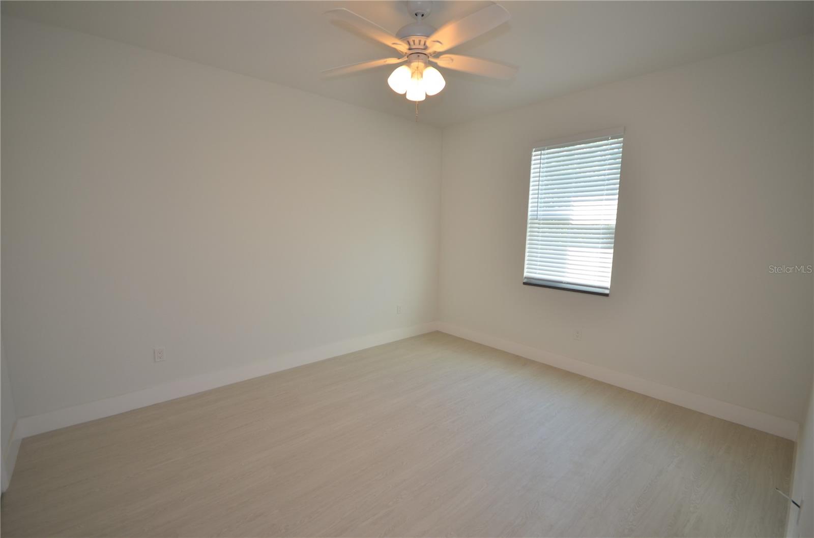 Image 10 of 50 For 8581 Agate Street