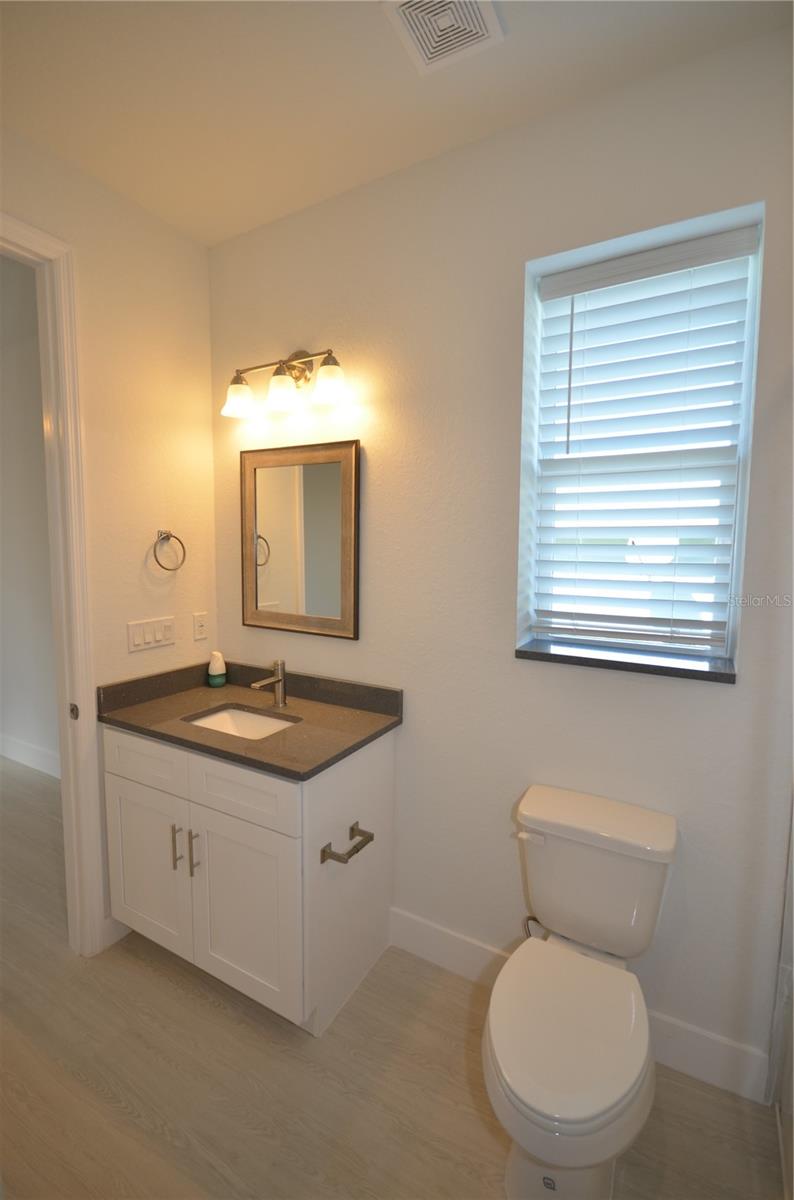 Image 22 of 50 For 8581 Agate Street