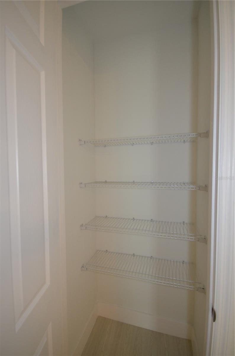 Image 23 of 50 For 8581 Agate Street