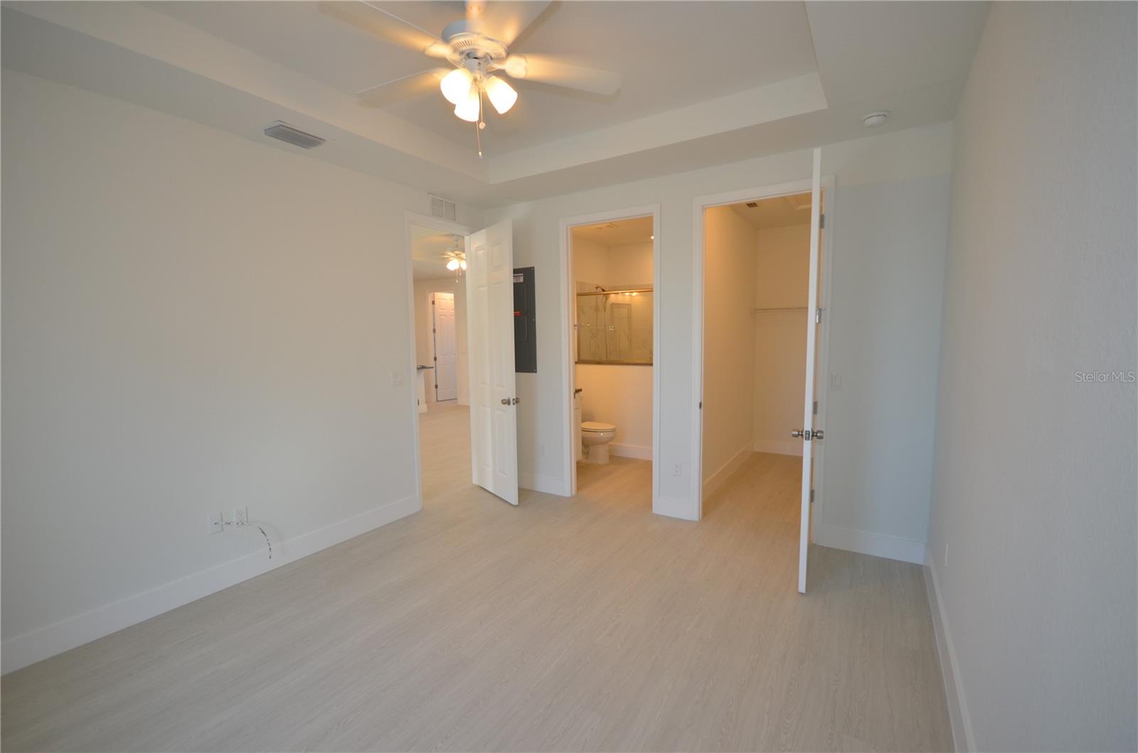 Image 38 of 50 For 8581 Agate Street