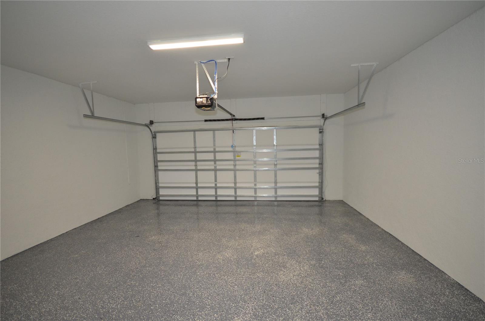 Image 43 of 50 For 8581 Agate Street