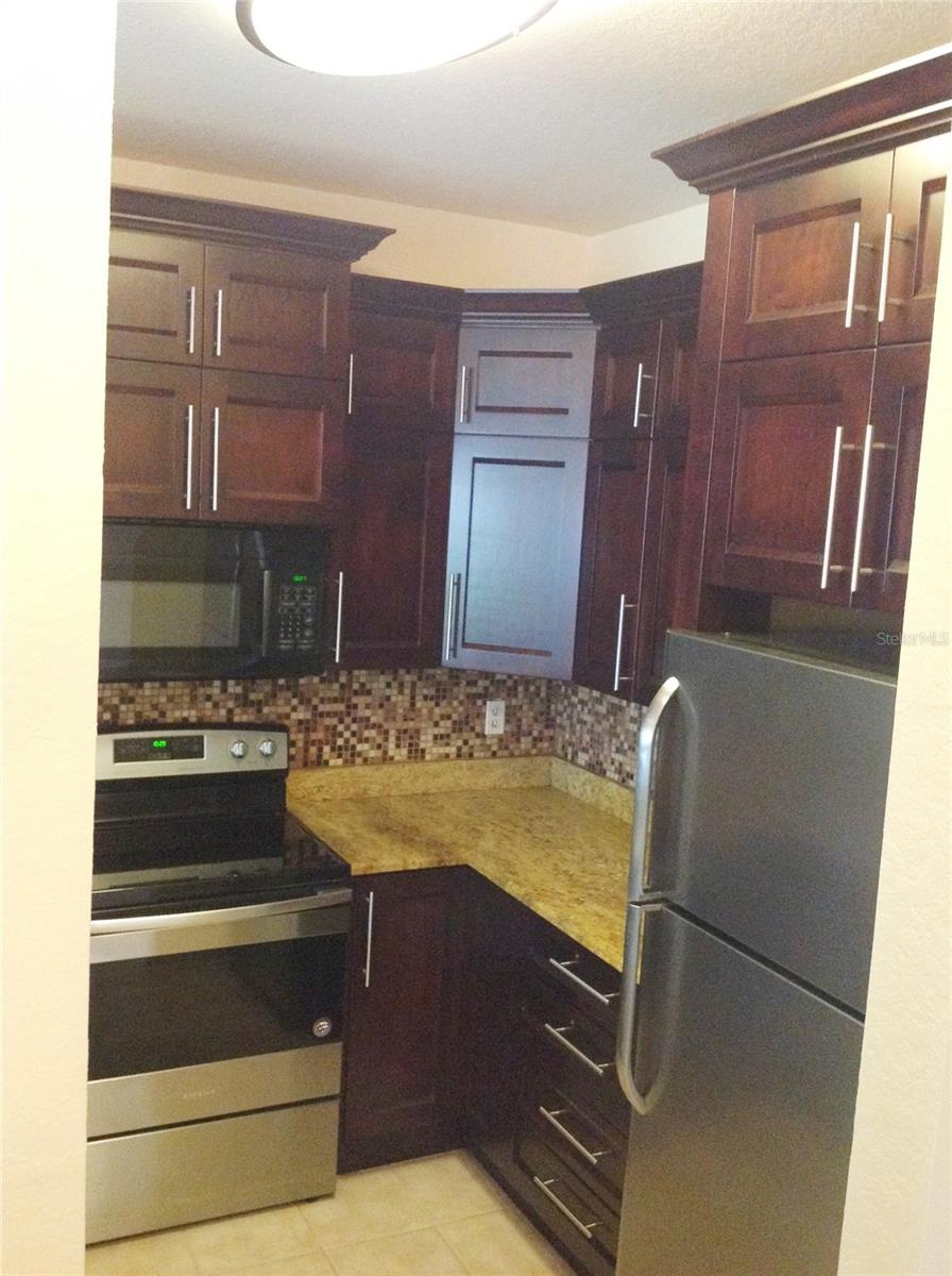 Image 3 of 18 For 2612 Robert Trent Jones Drive 717