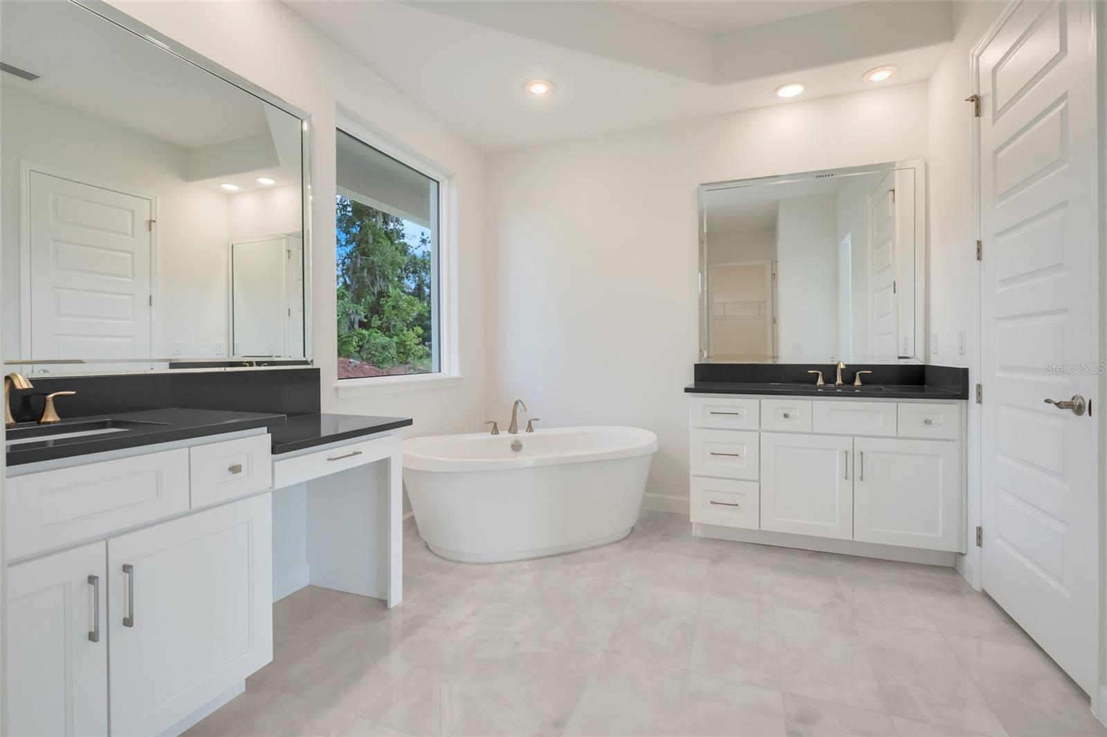 Image 23 of 33 For 106 New Leatherwood Drive