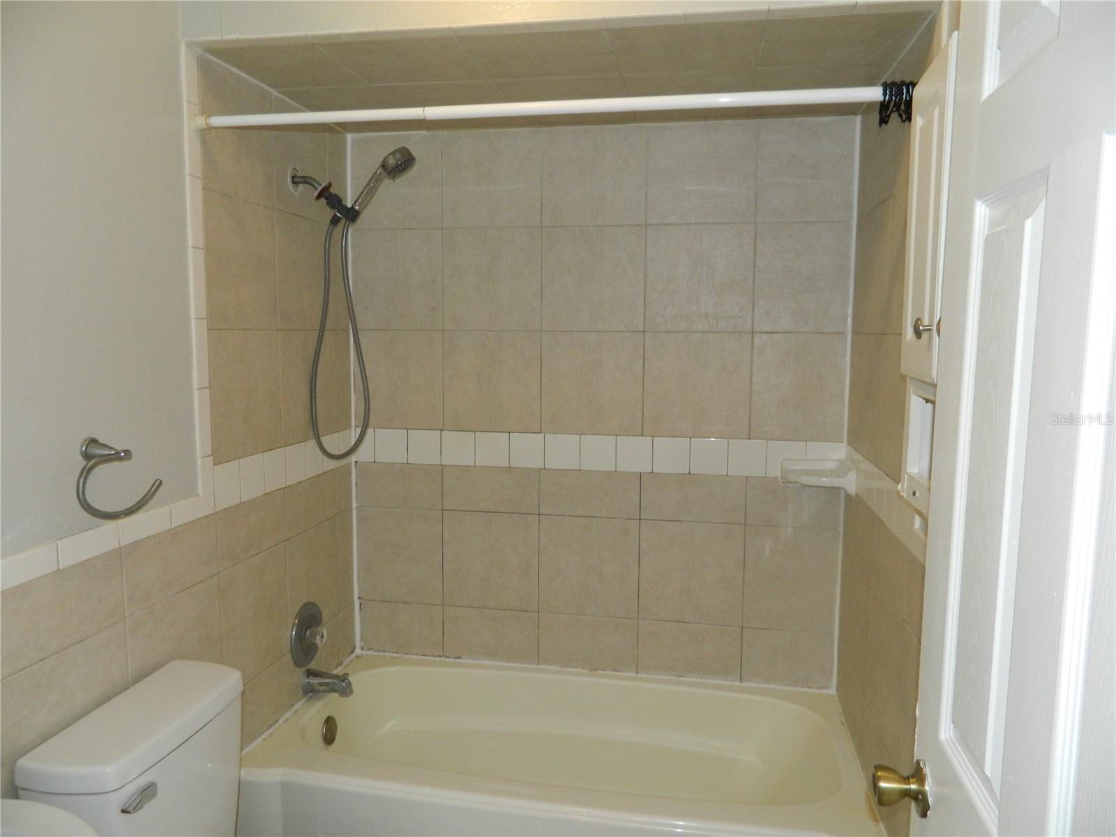 Image 17 of 19 For 2412 Greenwood Street