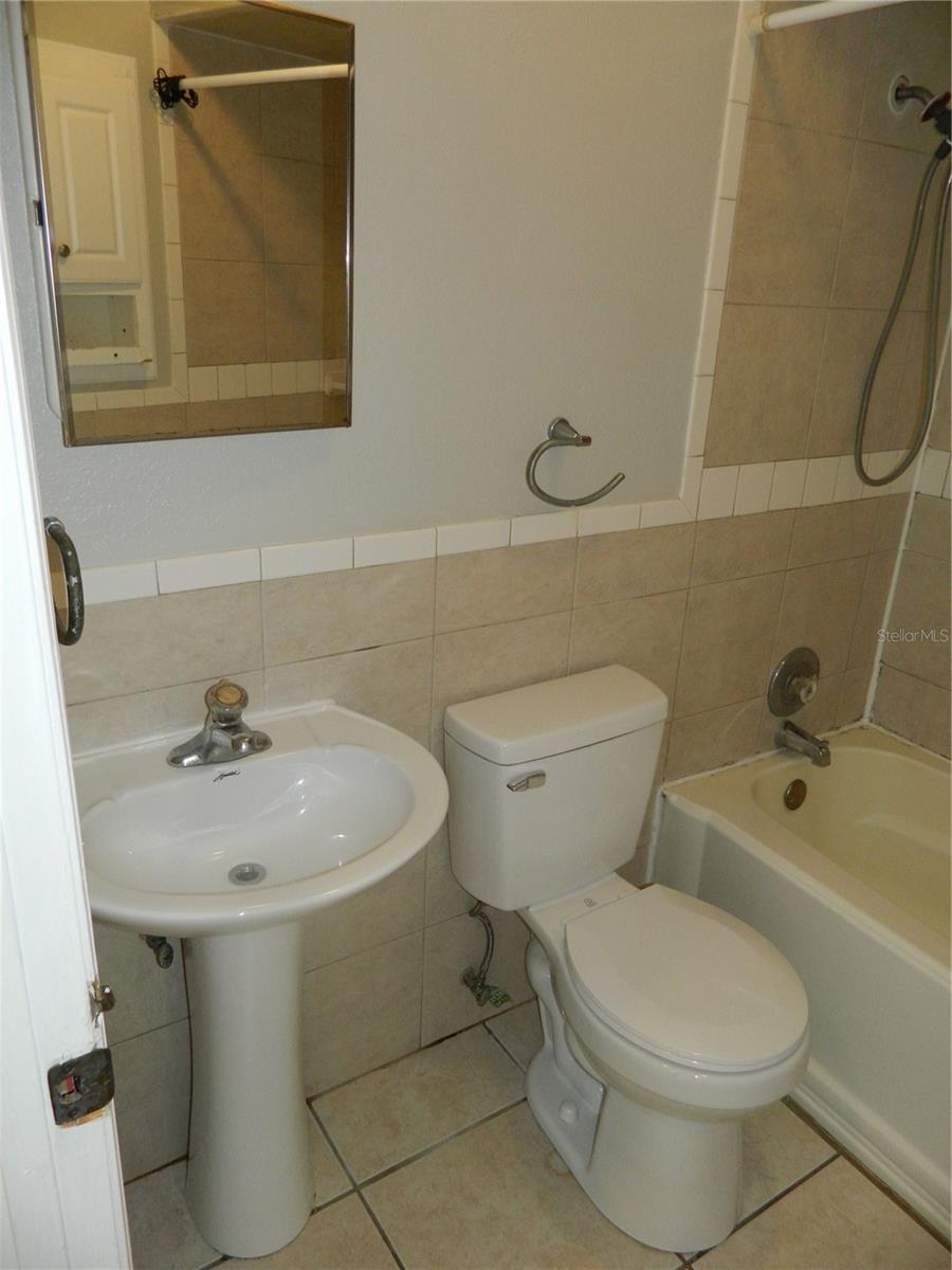 Image 18 of 19 For 2412 Greenwood Street