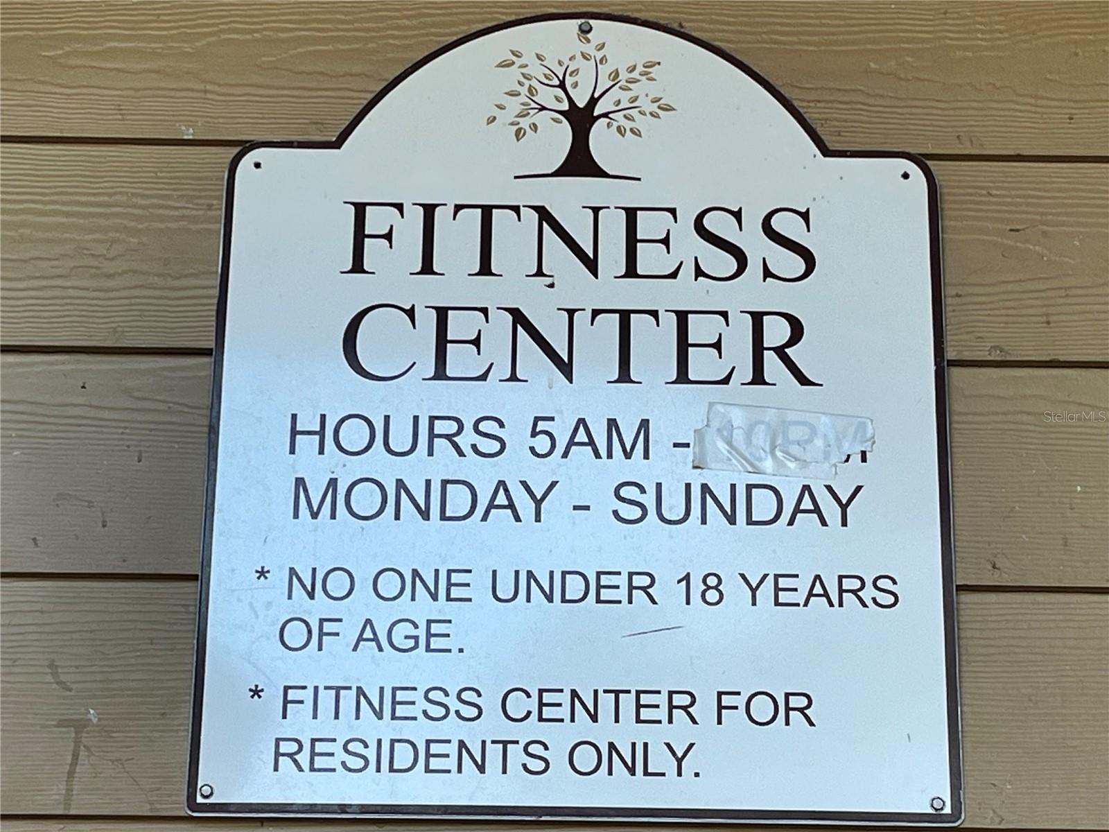 Image 21 of 22 For 400 Lake Placid Court 204