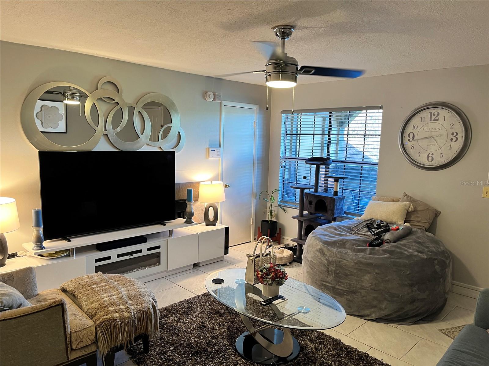 Image 5 of 22 For 400 Lake Placid Court 204