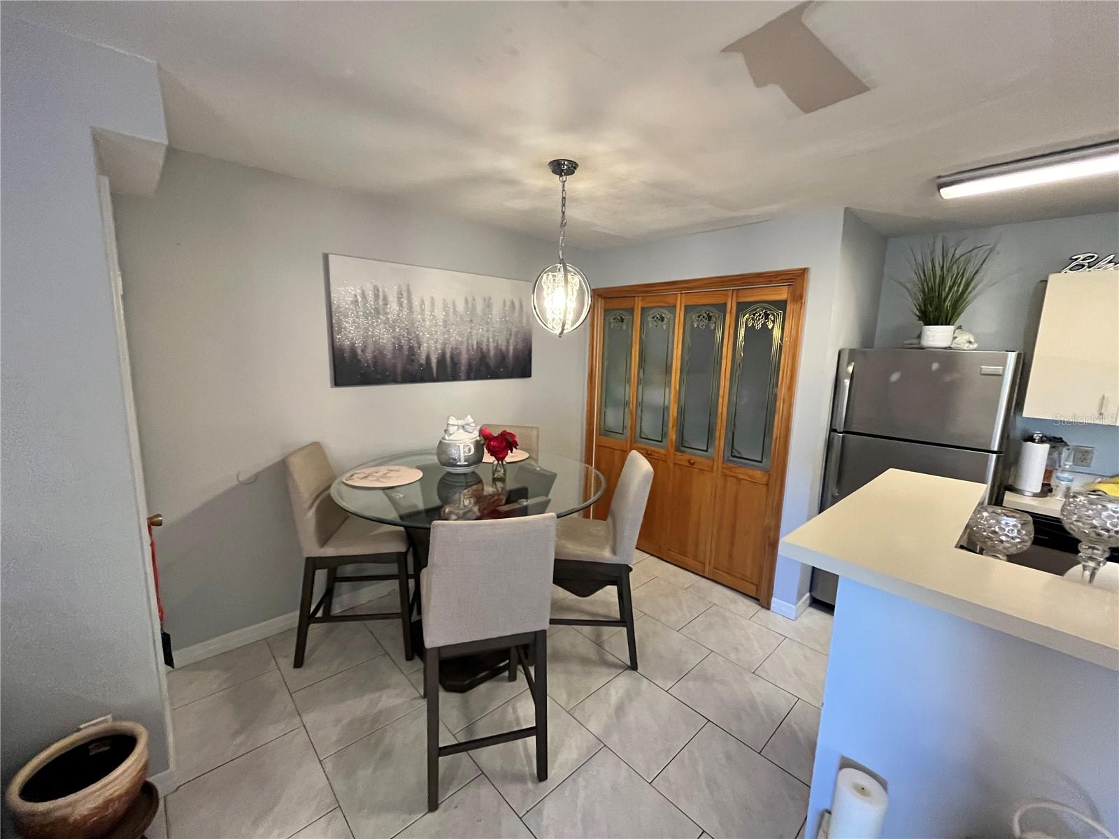 Image 9 of 22 For 400 Lake Placid Court 204