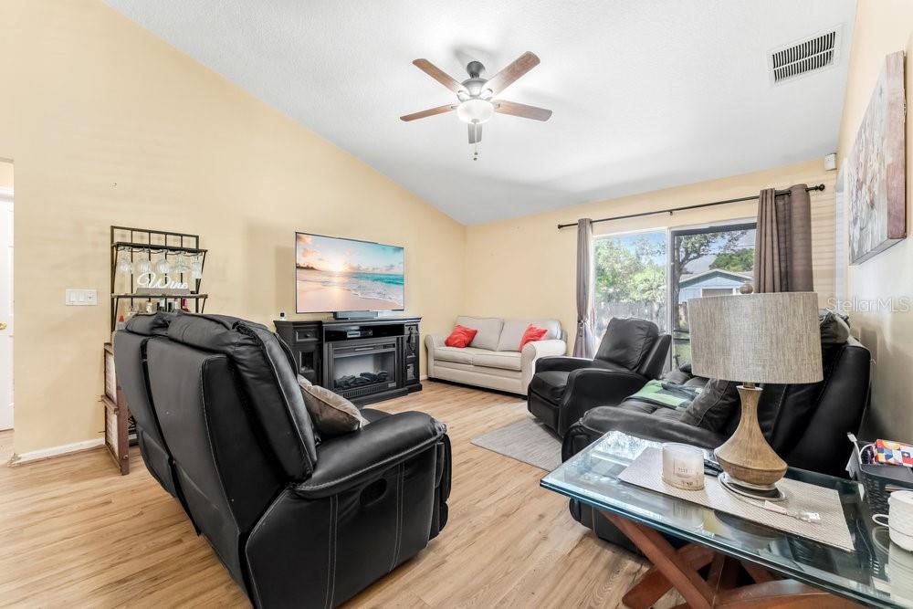 Image 2 of 25 For 229 Pagoda Terrace