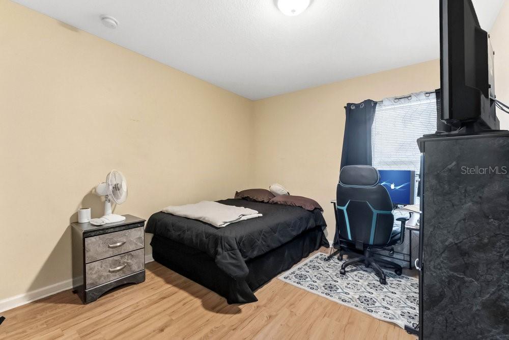 Image 9 of 25 For 229 Pagoda Terrace