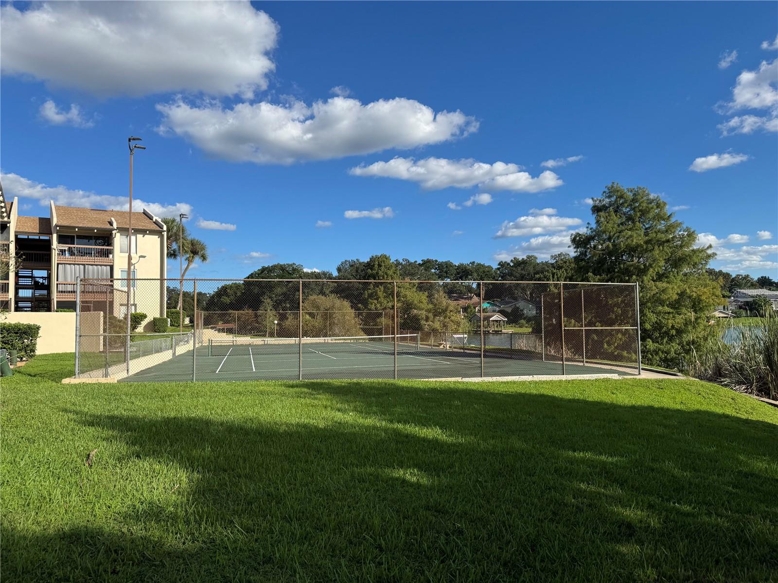 Image 15 of 25 For 620 Orange Drive 225