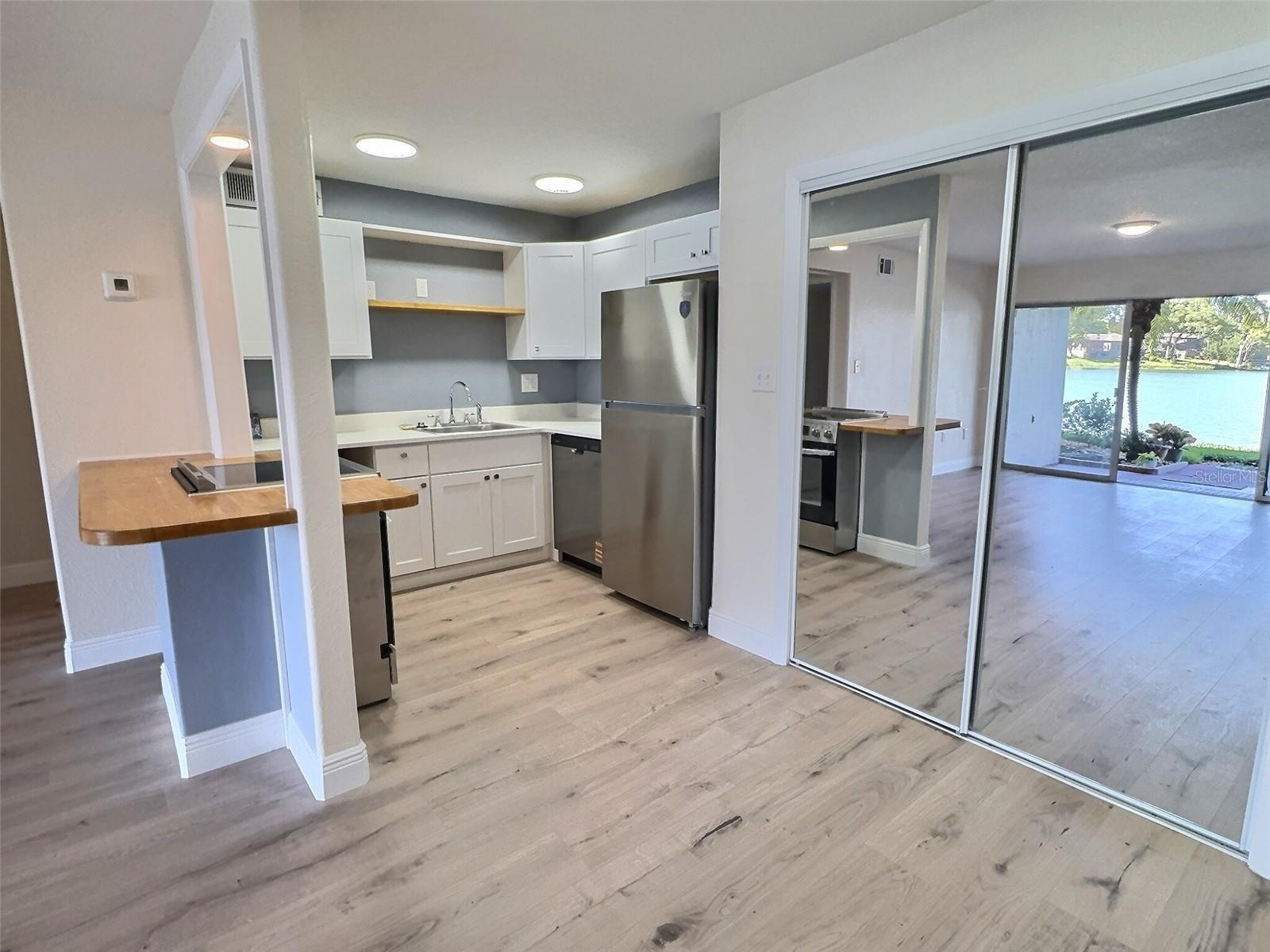 Image 5 of 25 For 620 Orange Drive 225