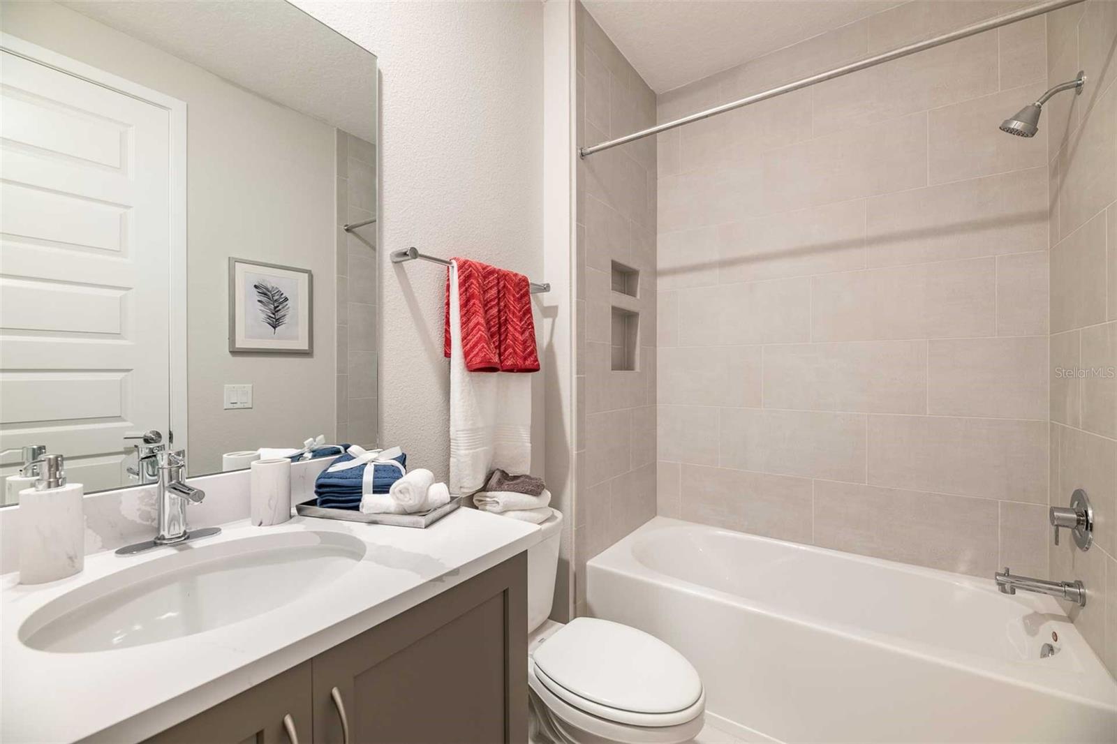 Image 11 of 12 For 7905 Spectrum Drive W