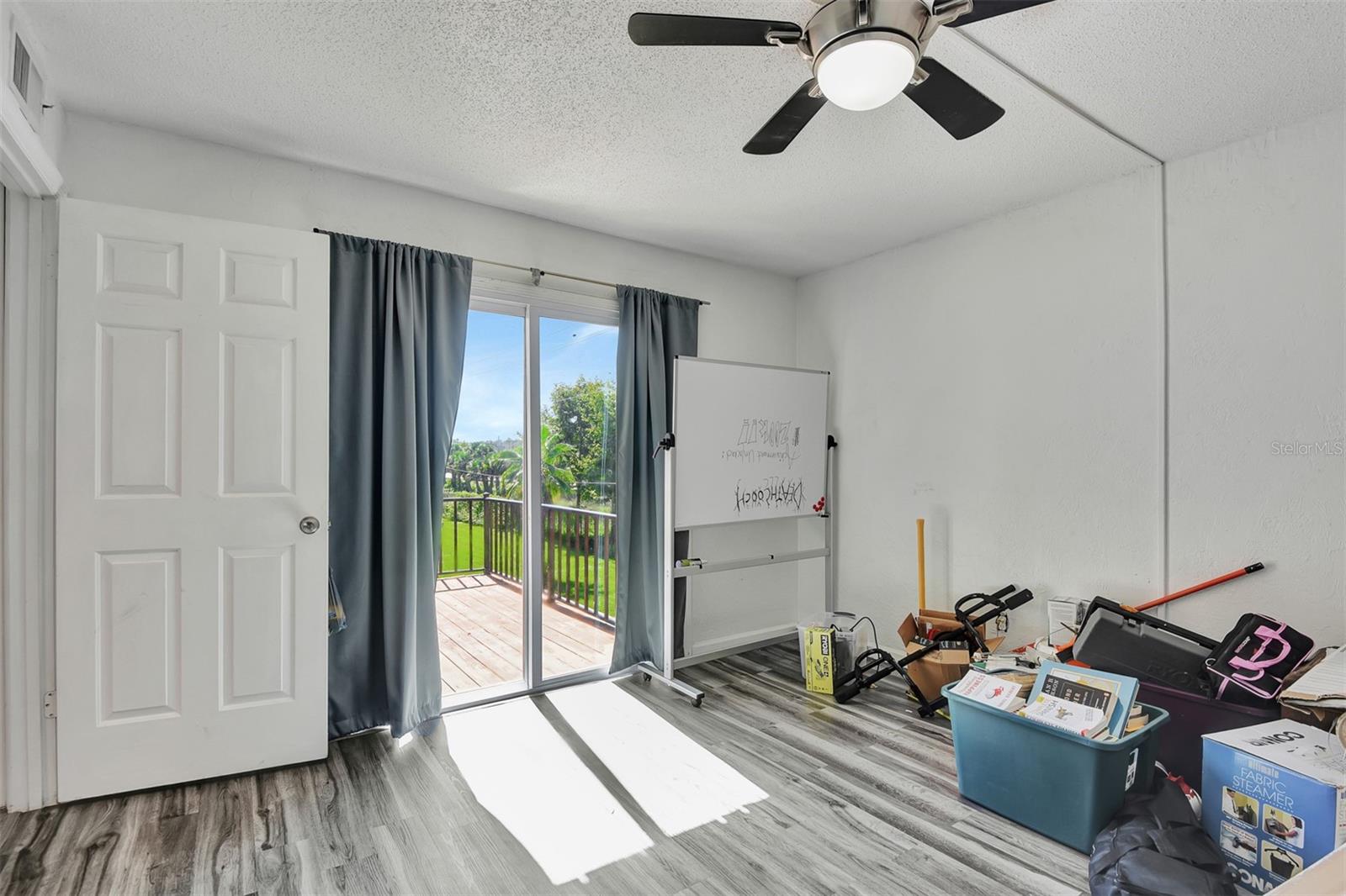 Image 19 of 42 For 118 Moonstone Court