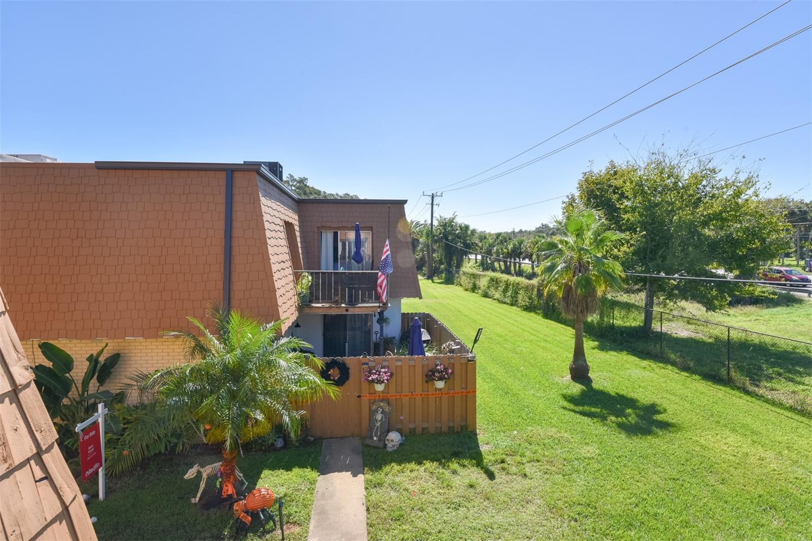 Image 32 of 42 For 118 Moonstone Court