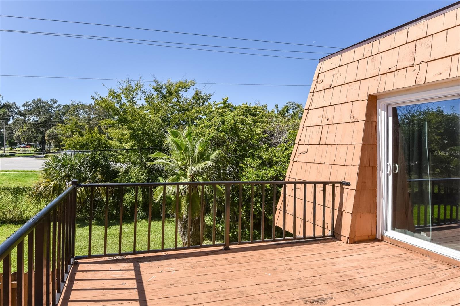 Image 33 of 42 For 118 Moonstone Court