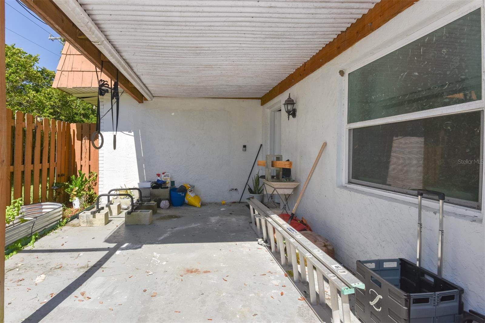 Image 37 of 42 For 118 Moonstone Court