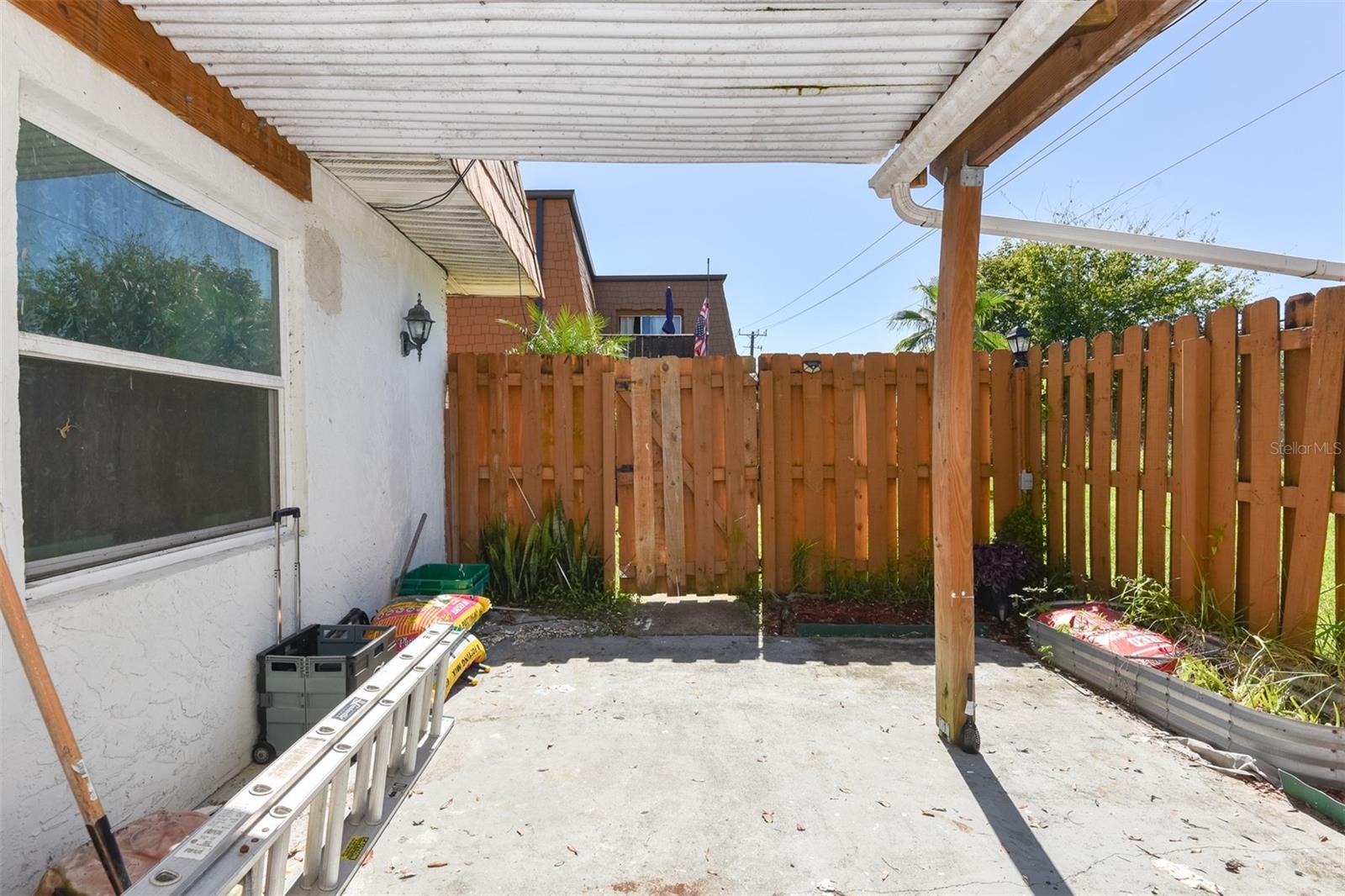 Image 38 of 42 For 118 Moonstone Court