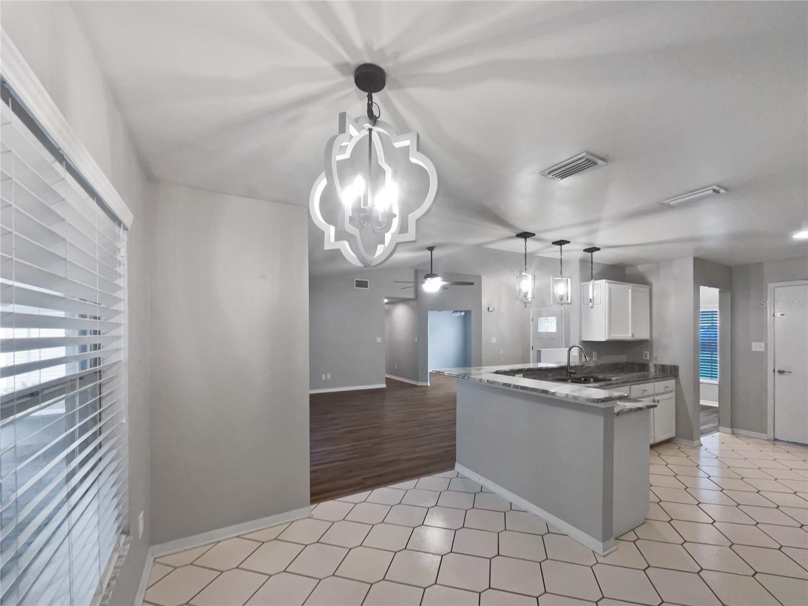 Image 11 of 25 For 15912 Lake Orienta Court