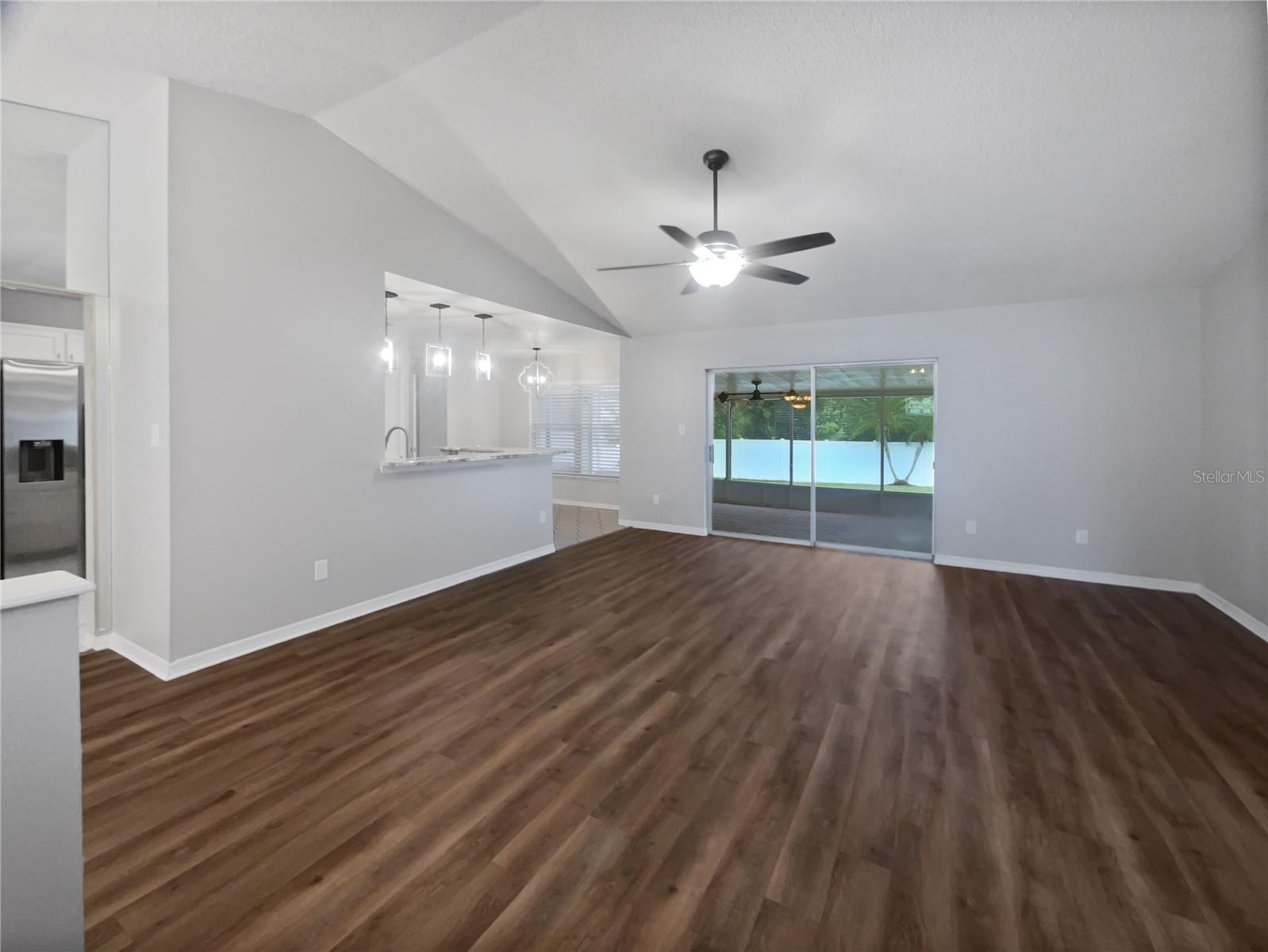 Image 3 of 25 For 15912 Lake Orienta Court