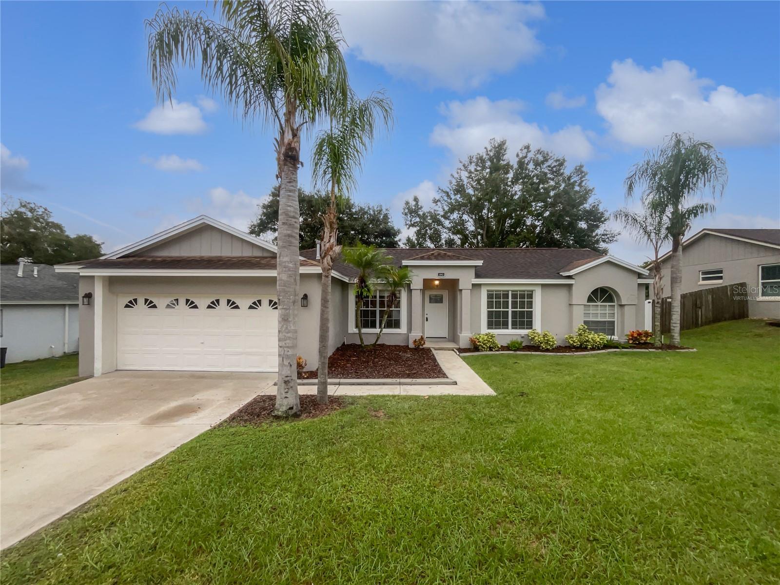 Image 9 of 25 For 15912 Lake Orienta Court