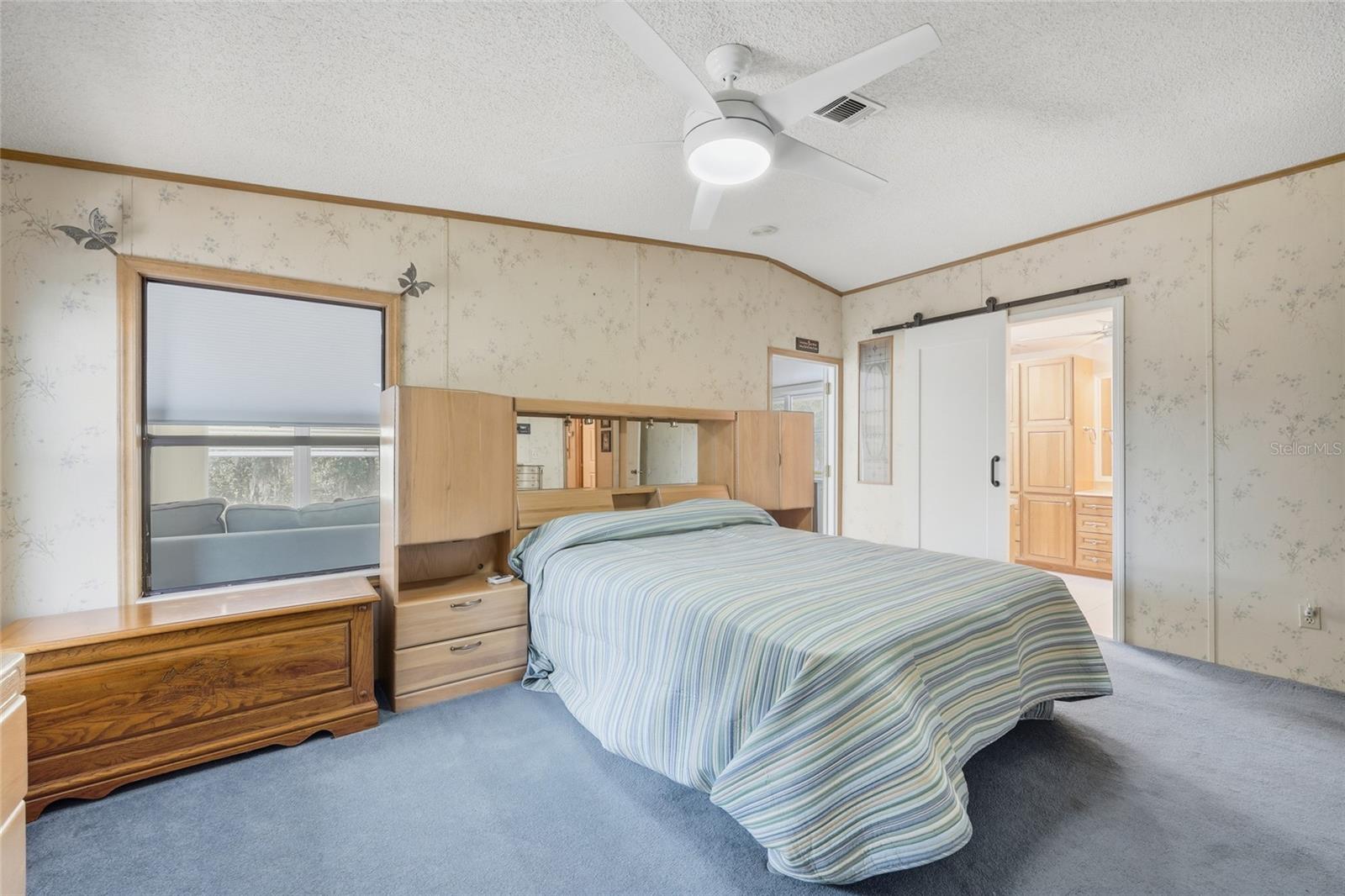 Image 14 of 33 For 151 Jackson Park Avenue