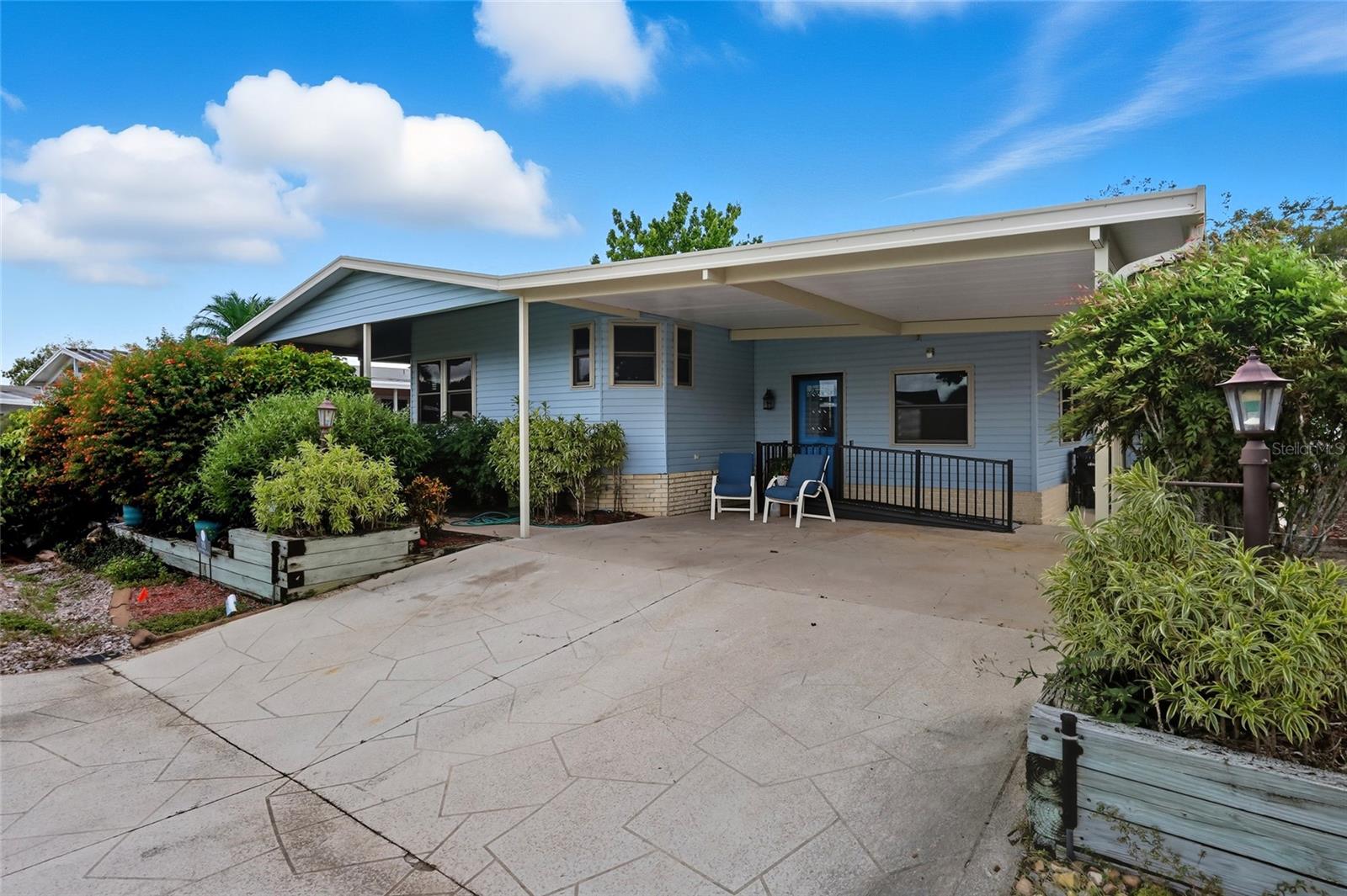 Image 2 of 33 For 151 Jackson Park Avenue