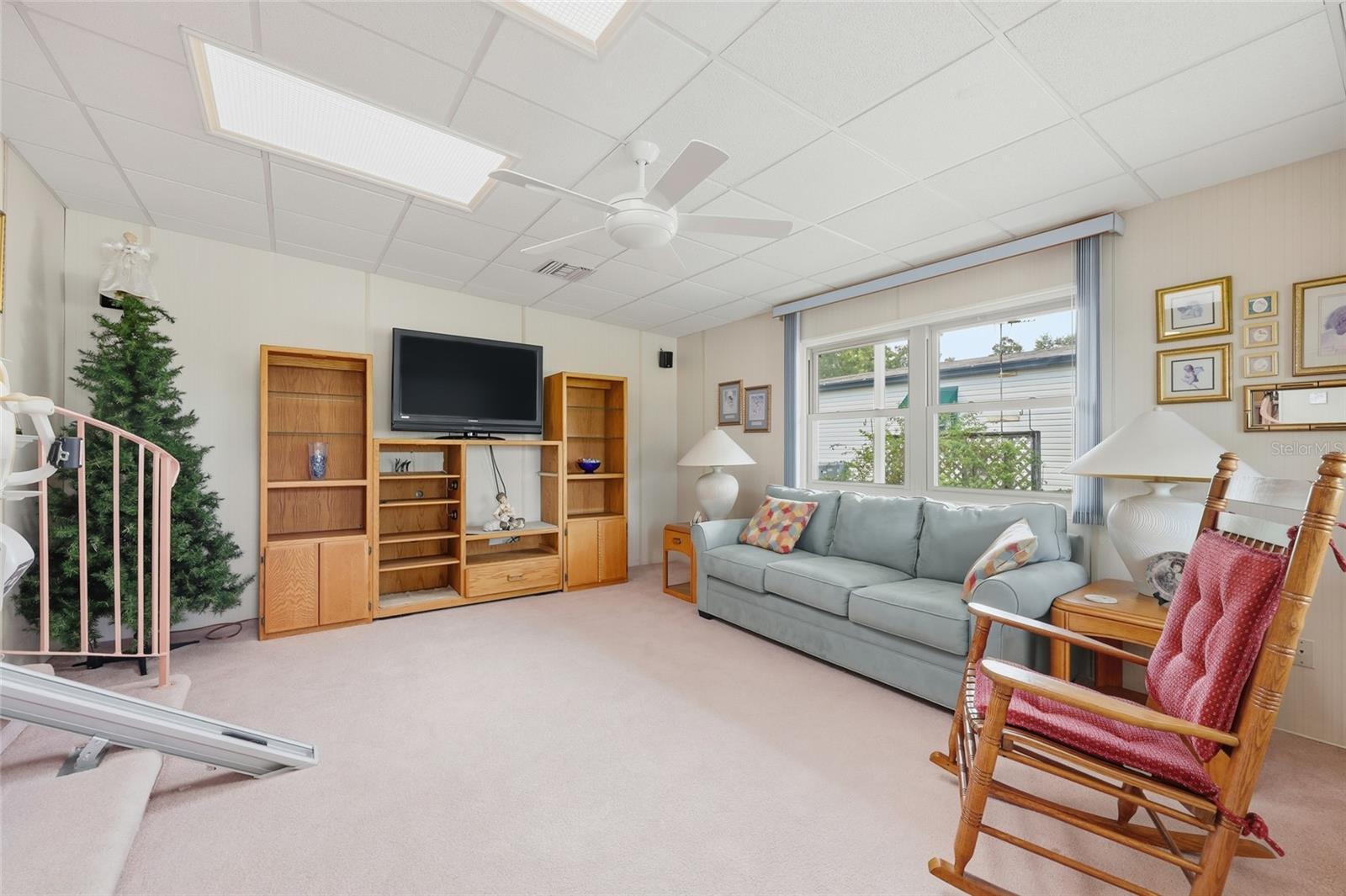 Image 4 of 33 For 151 Jackson Park Avenue