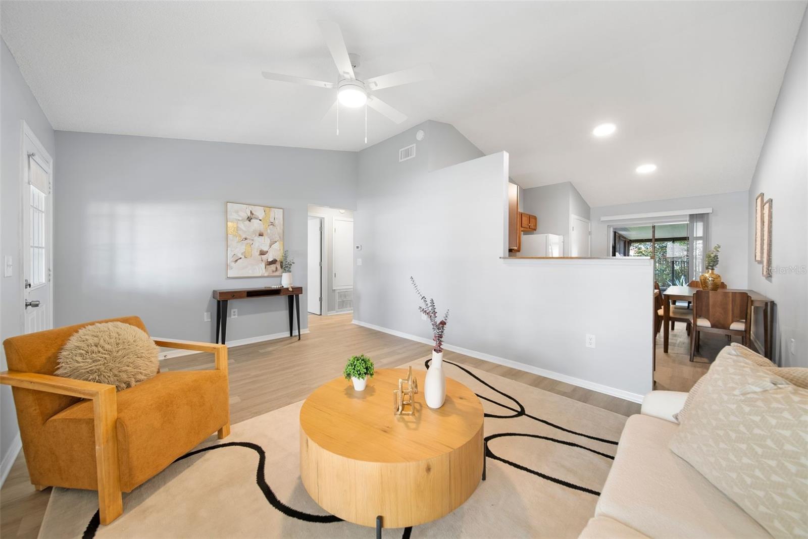 Image 27 of 49 For 1498 Hendren Drive