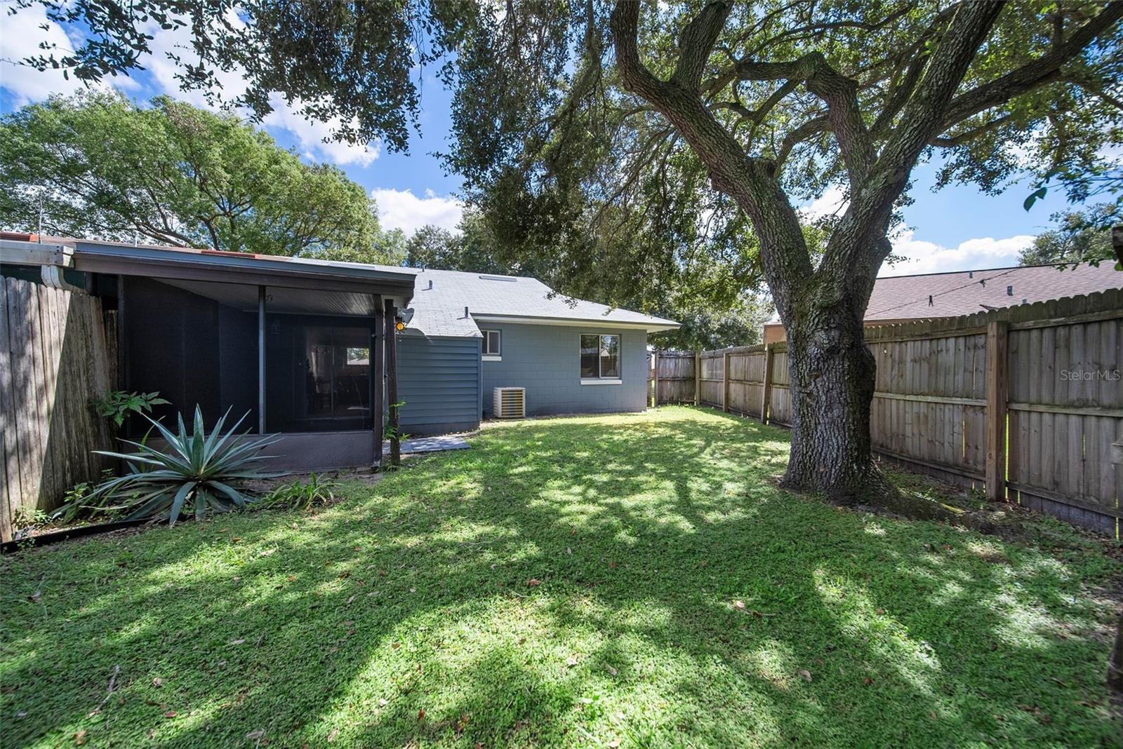 Image 46 of 49 For 1498 Hendren Drive