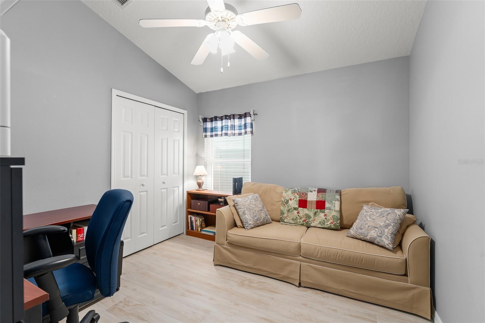 Image 15 of 45 For 12819 Hunters Vista Boulevard