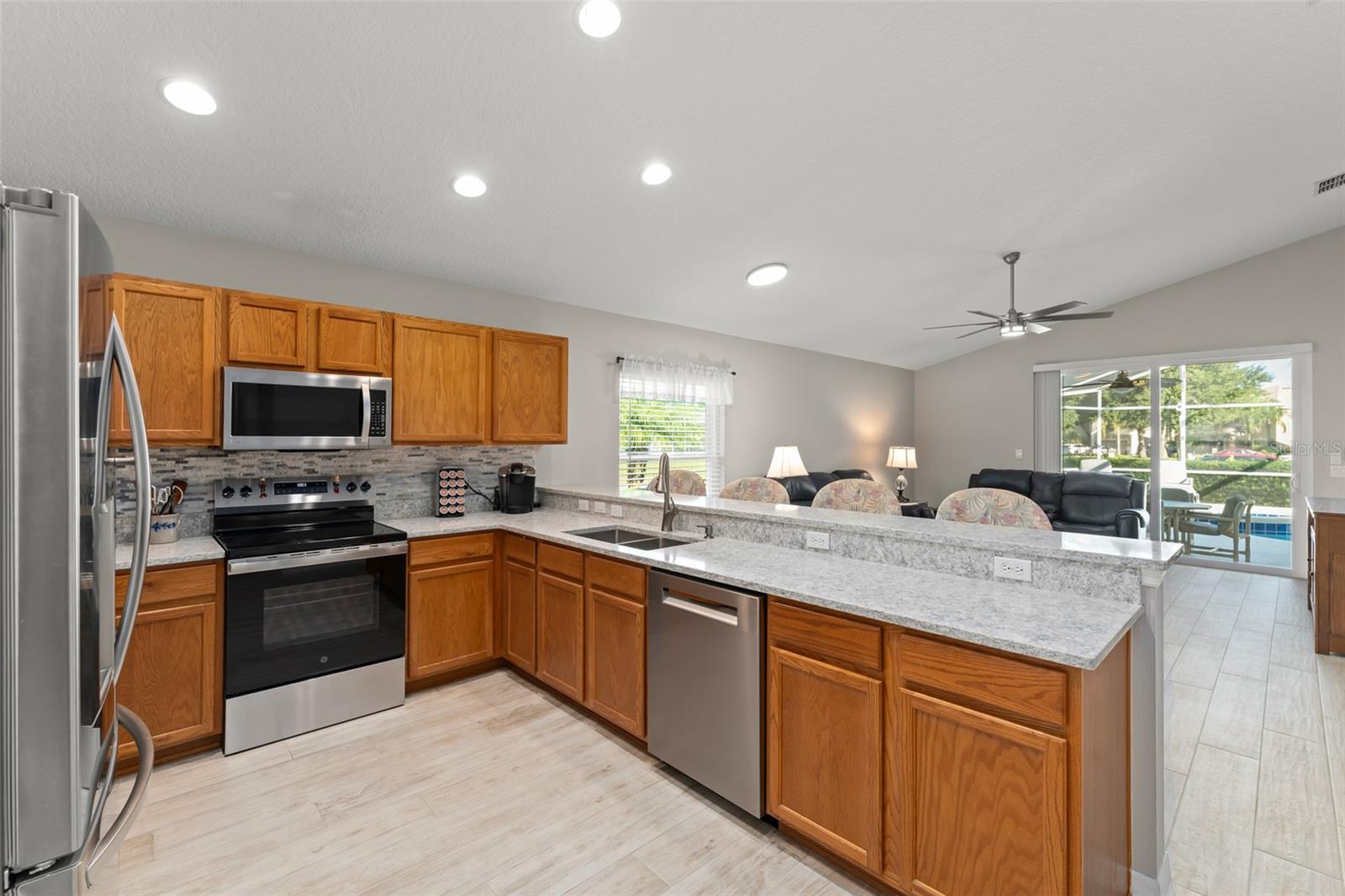 Image 23 of 45 For 12819 Hunters Vista Boulevard