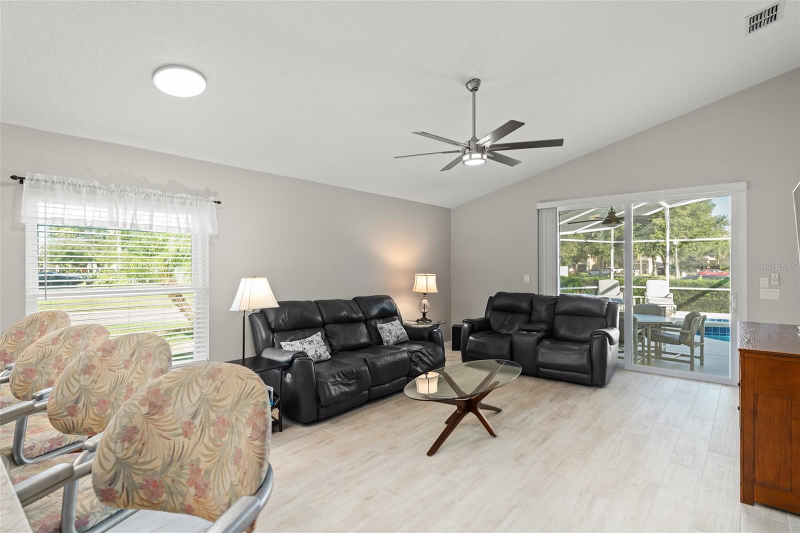 Image 28 of 45 For 12819 Hunters Vista Boulevard