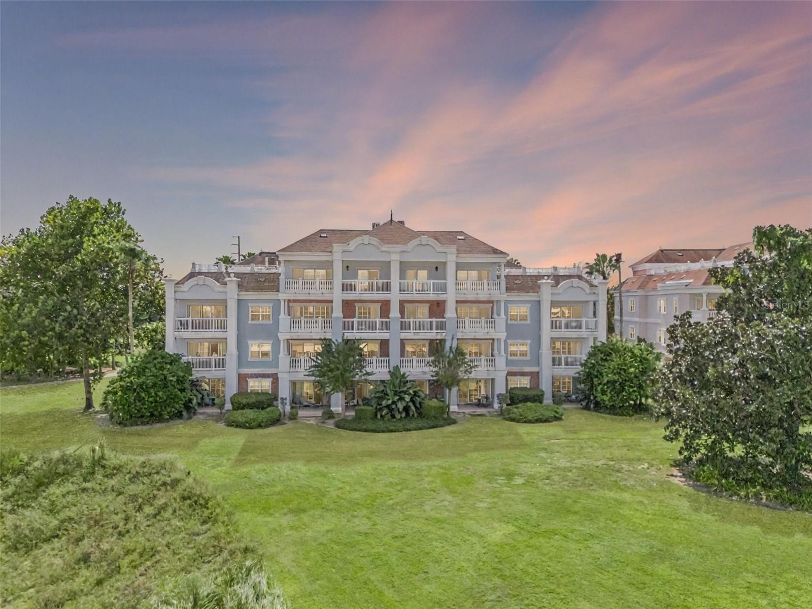 Image 14 of 69 For 1100 Sunset View Circle 102