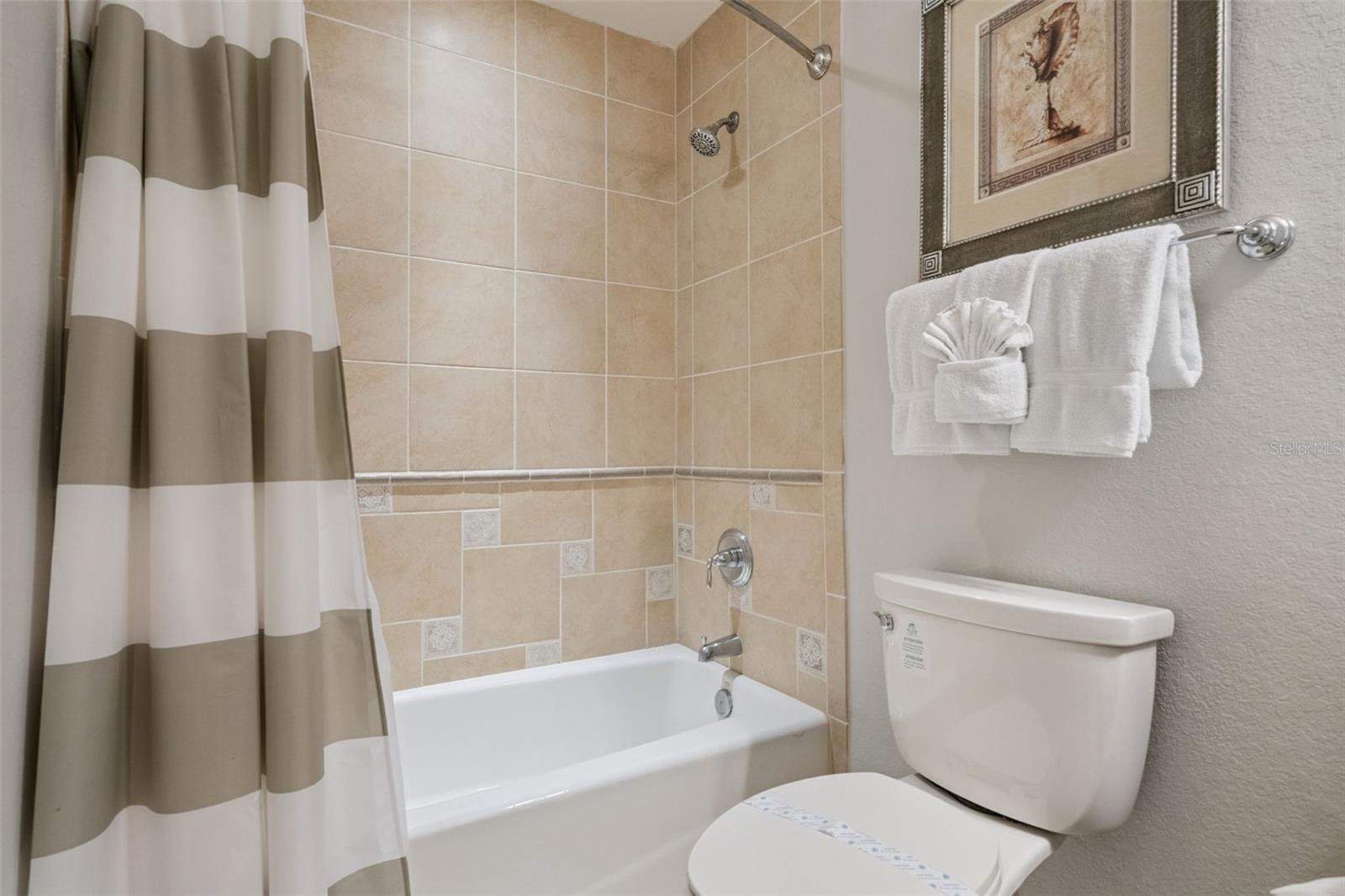 Image 22 of 69 For 1100 Sunset View Circle 102