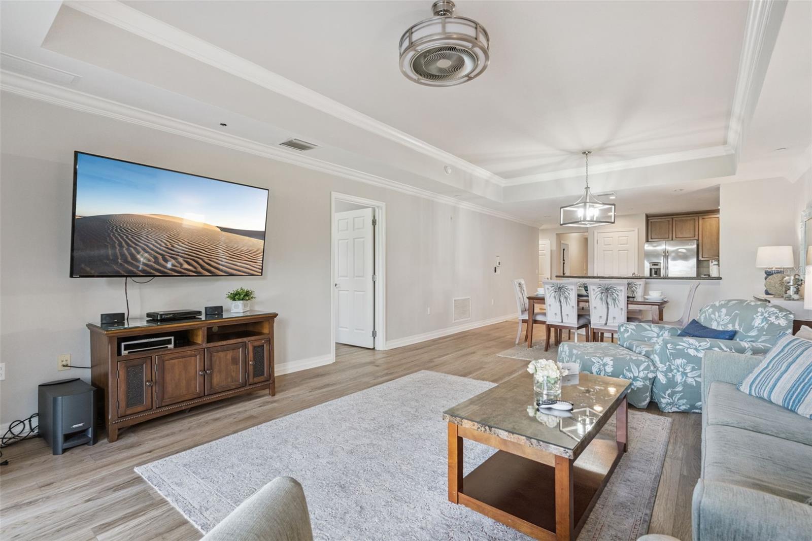 Image 25 of 69 For 1100 Sunset View Circle 102