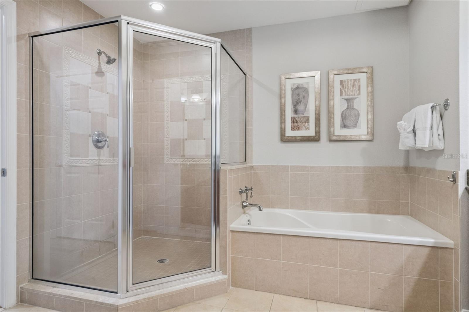 Image 27 of 69 For 1100 Sunset View Circle 102