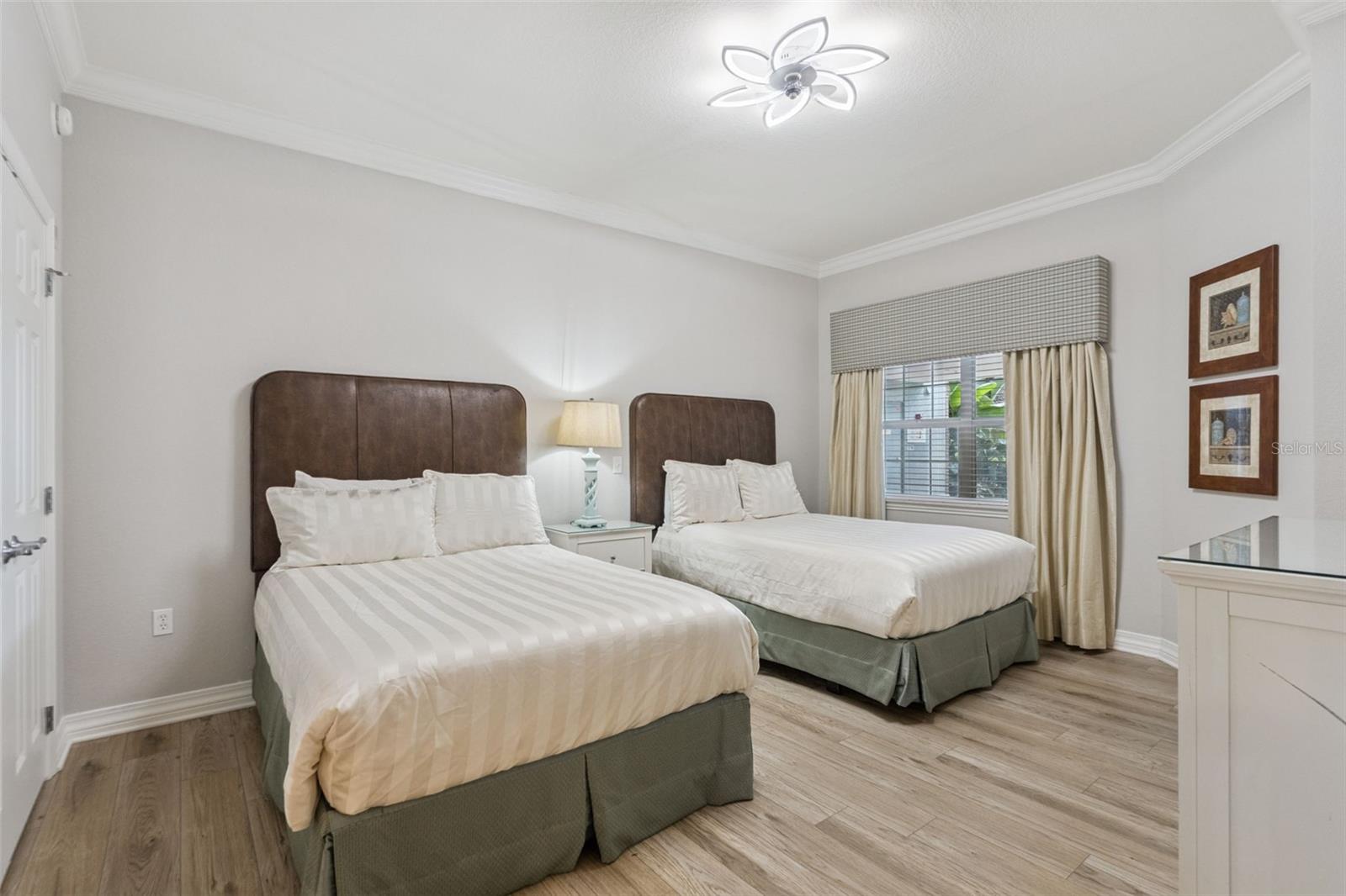 Image 28 of 69 For 1100 Sunset View Circle 102