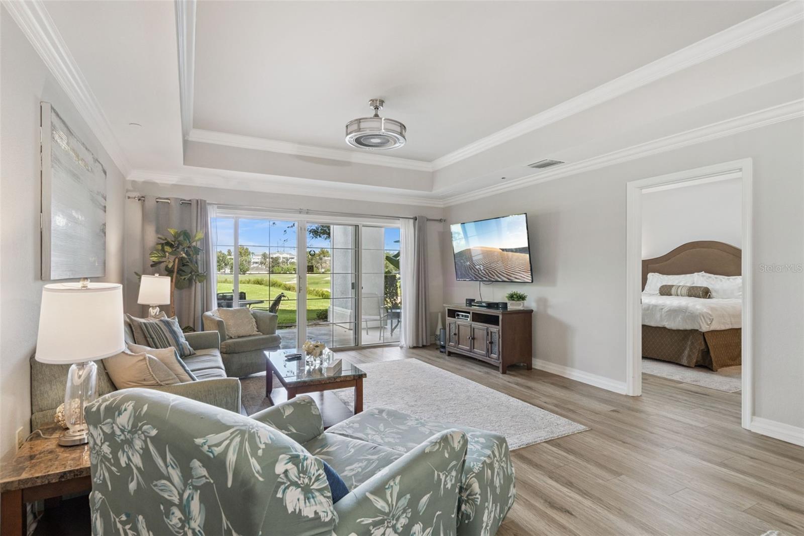 Image 3 of 69 For 1100 Sunset View Circle 102