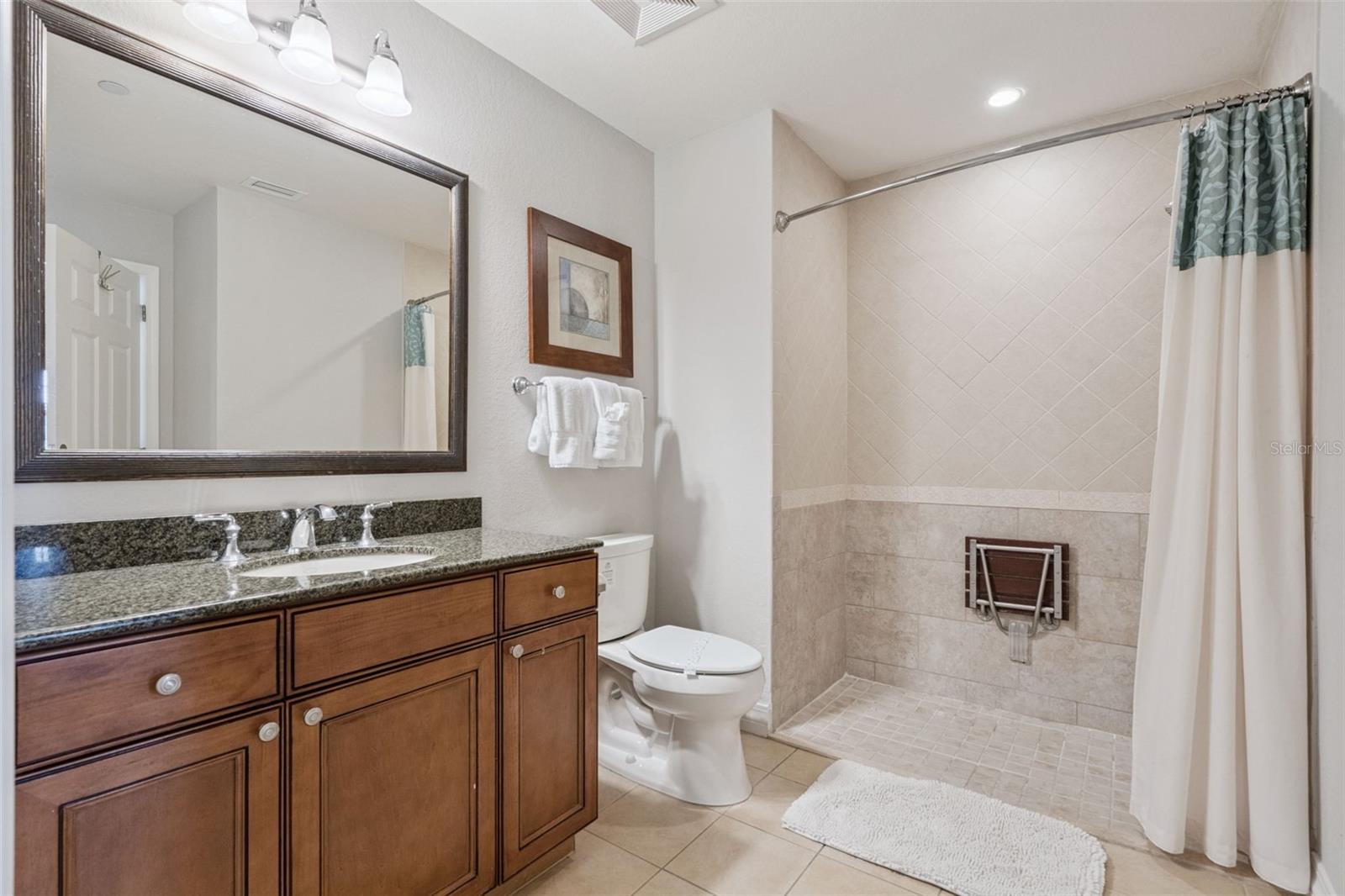 Image 31 of 69 For 1100 Sunset View Circle 102