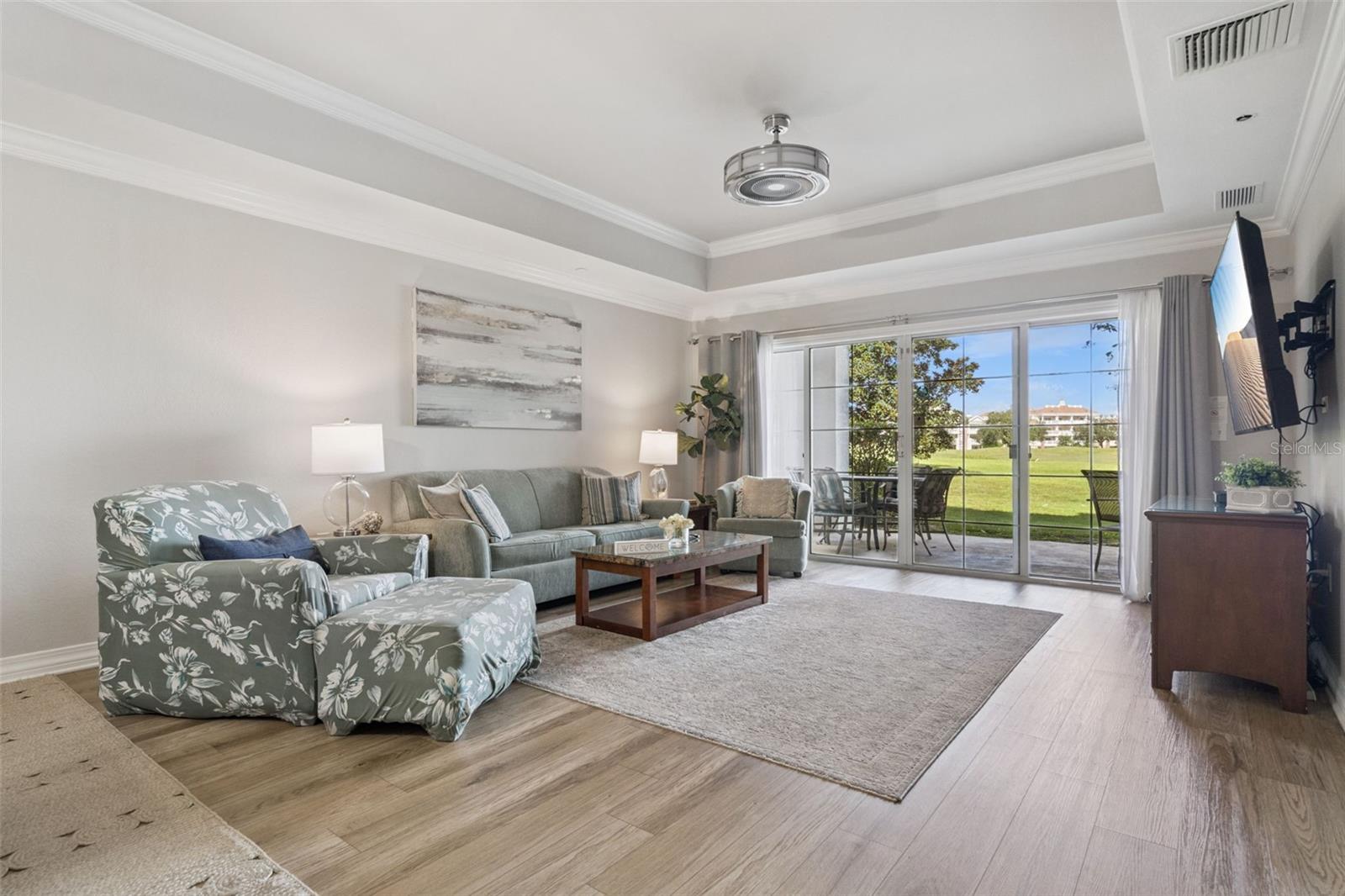 Image 36 of 69 For 1100 Sunset View Circle 102