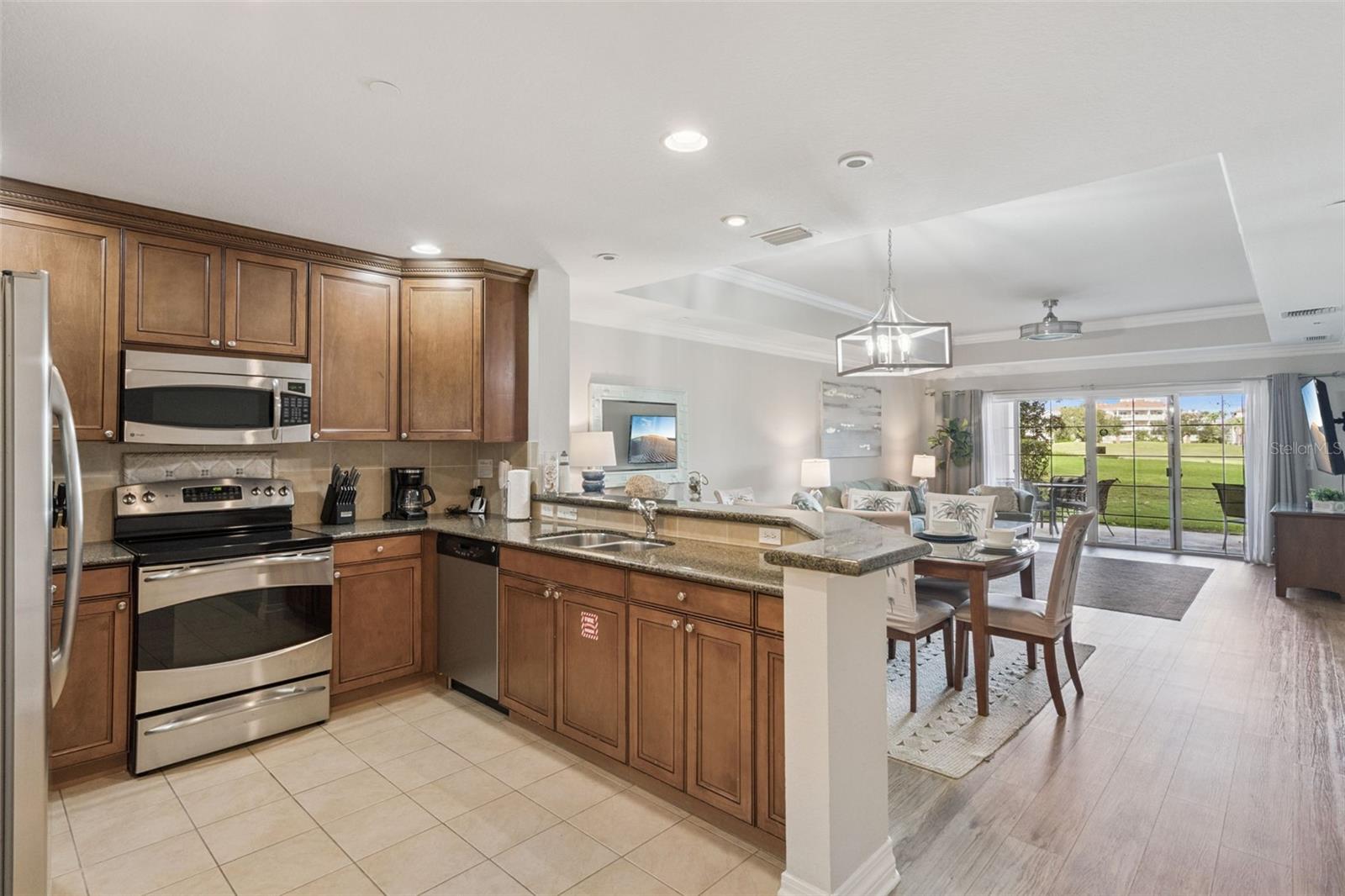 Image 37 of 69 For 1100 Sunset View Circle 102