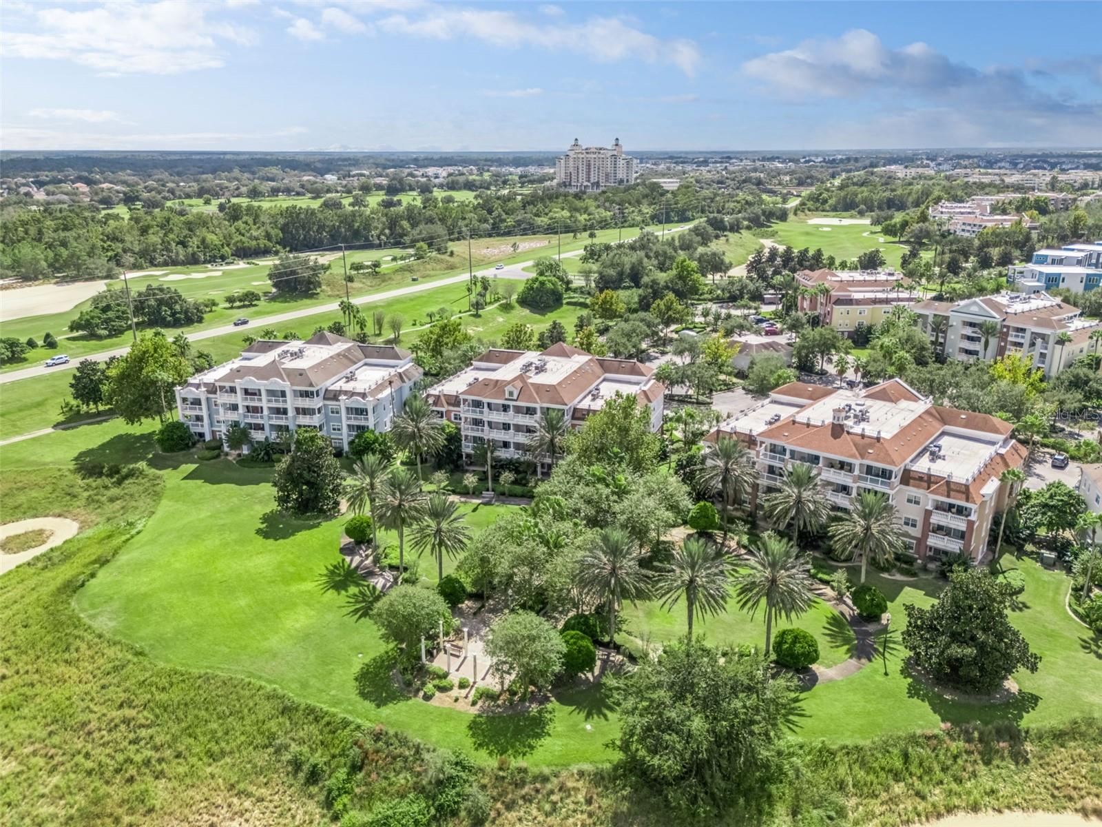 Image 5 of 69 For 1100 Sunset View Circle 102