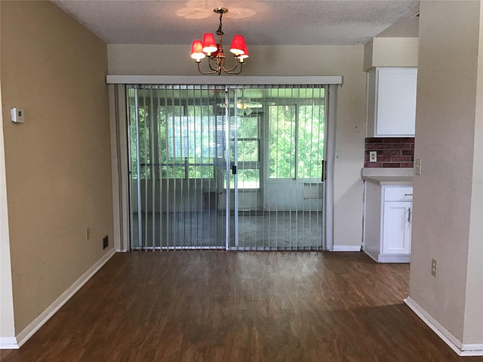 Image 10 of 20 For 7024 Chaucer Lane