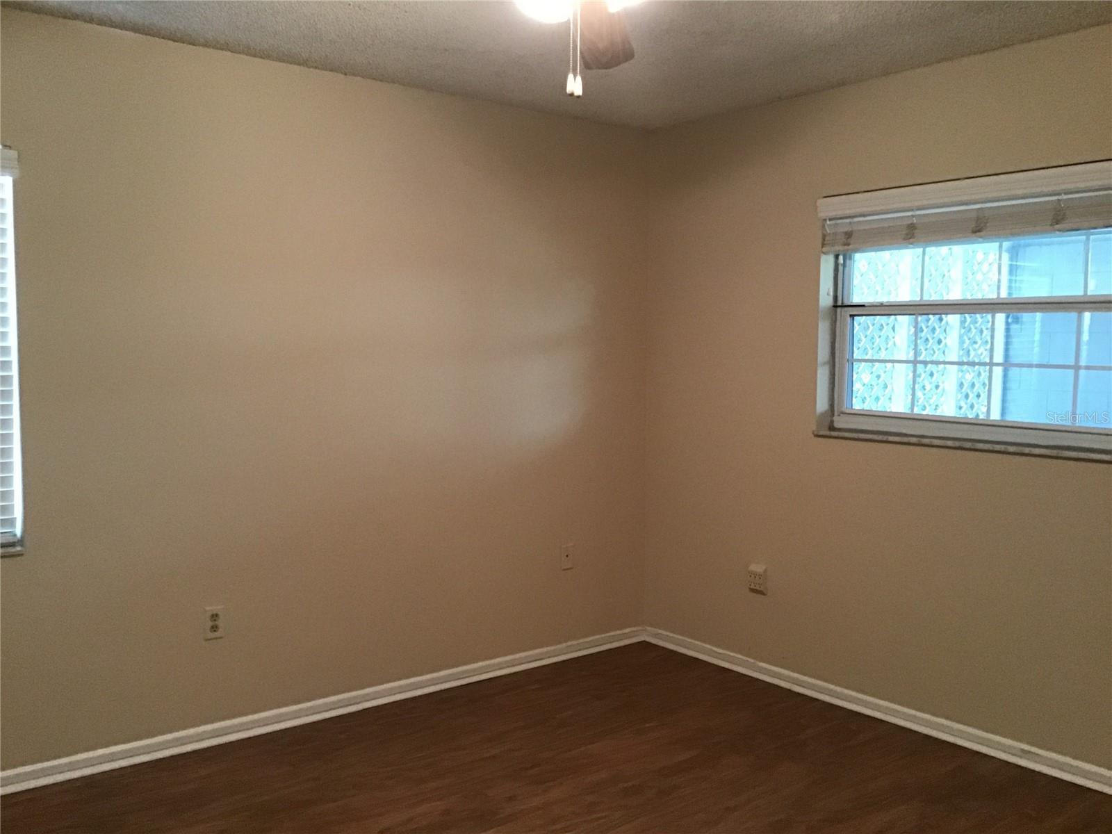 Image 17 of 20 For 7024 Chaucer Lane