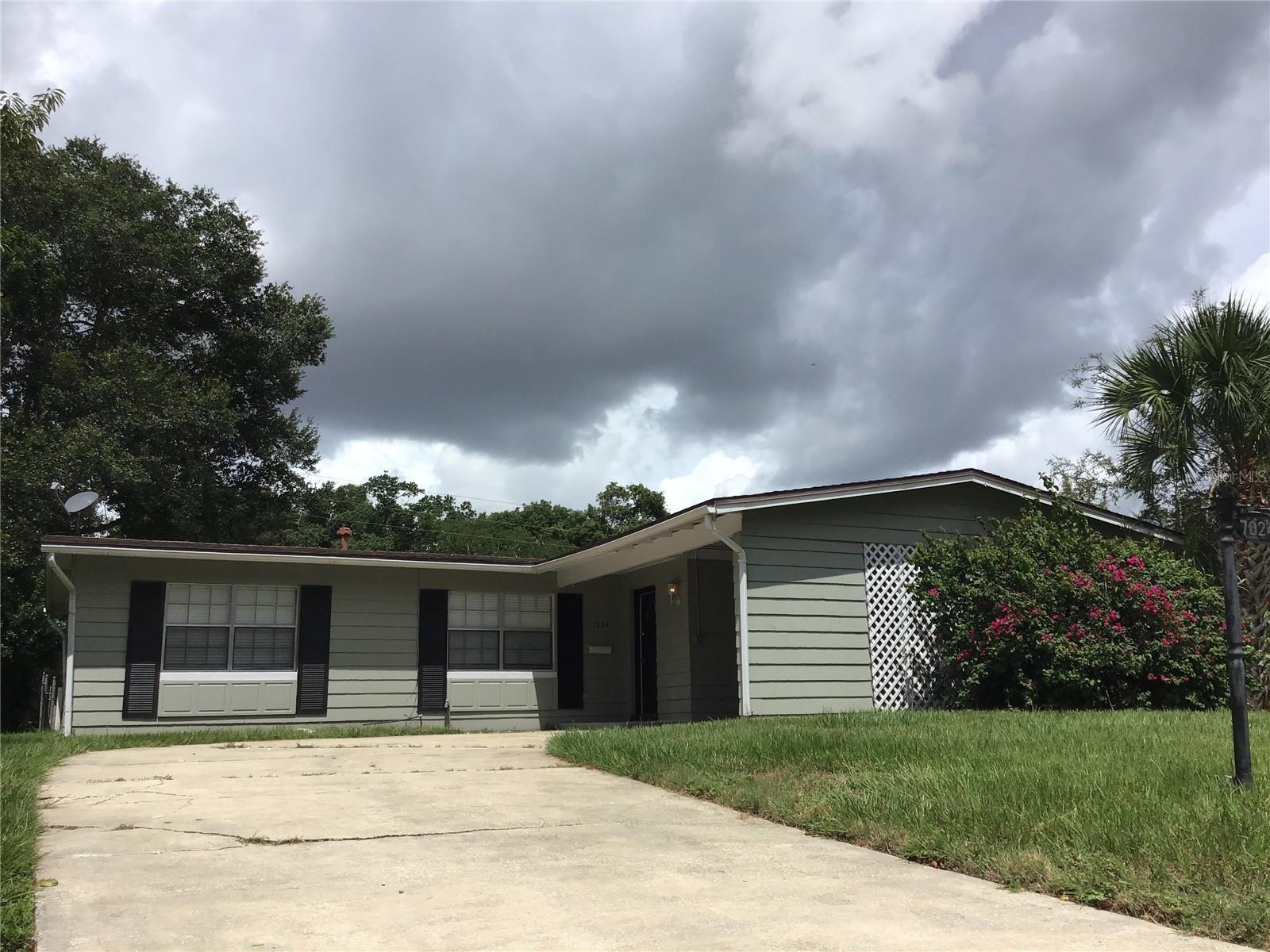 Image 2 of 20 For 7024 Chaucer Lane