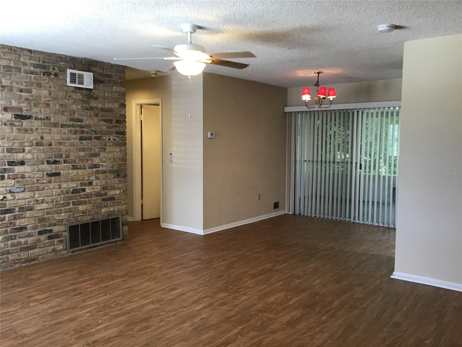 Image 8 of 20 For 7024 Chaucer Lane